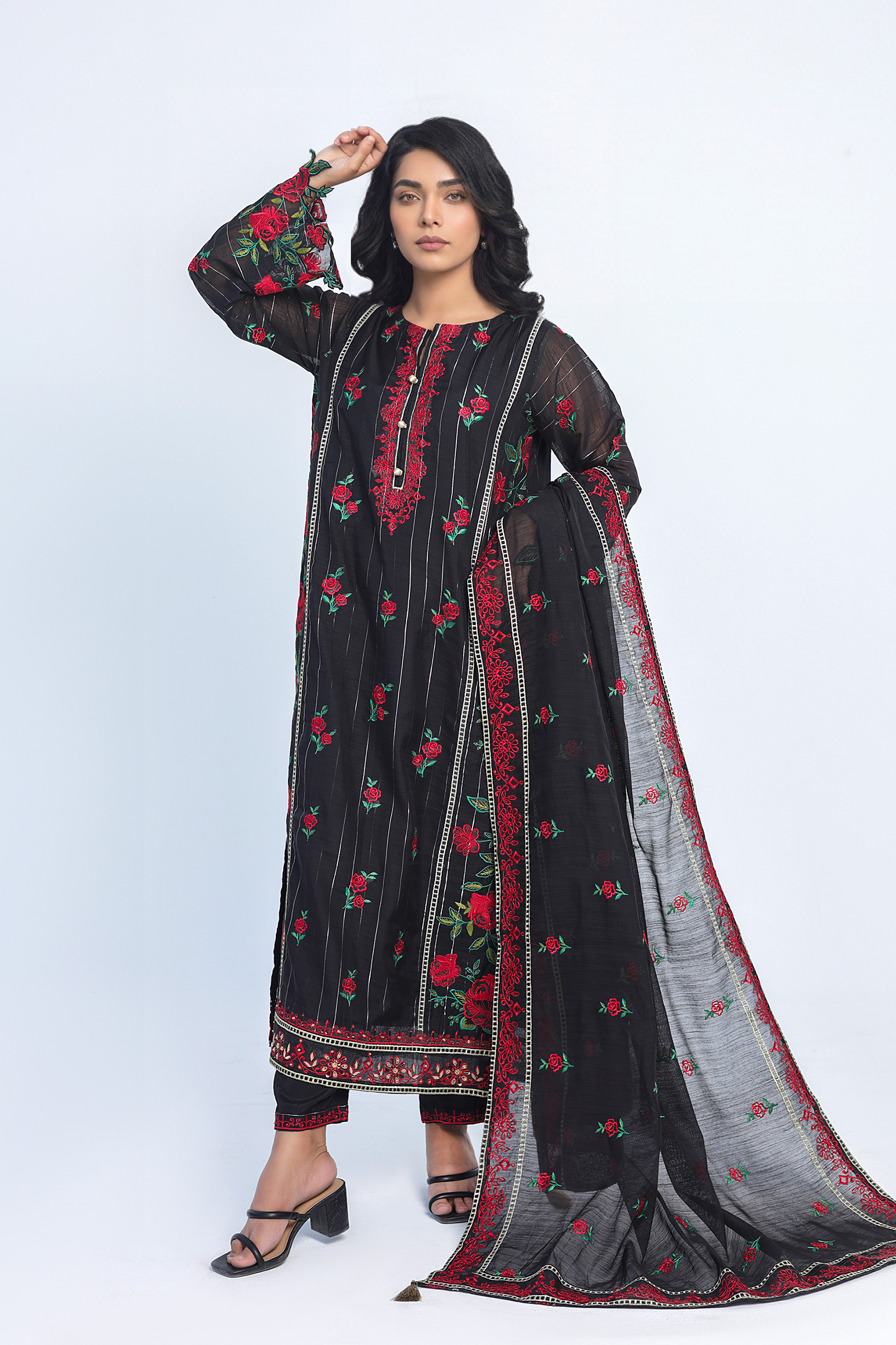 Simone  - Tasneem Shamim
