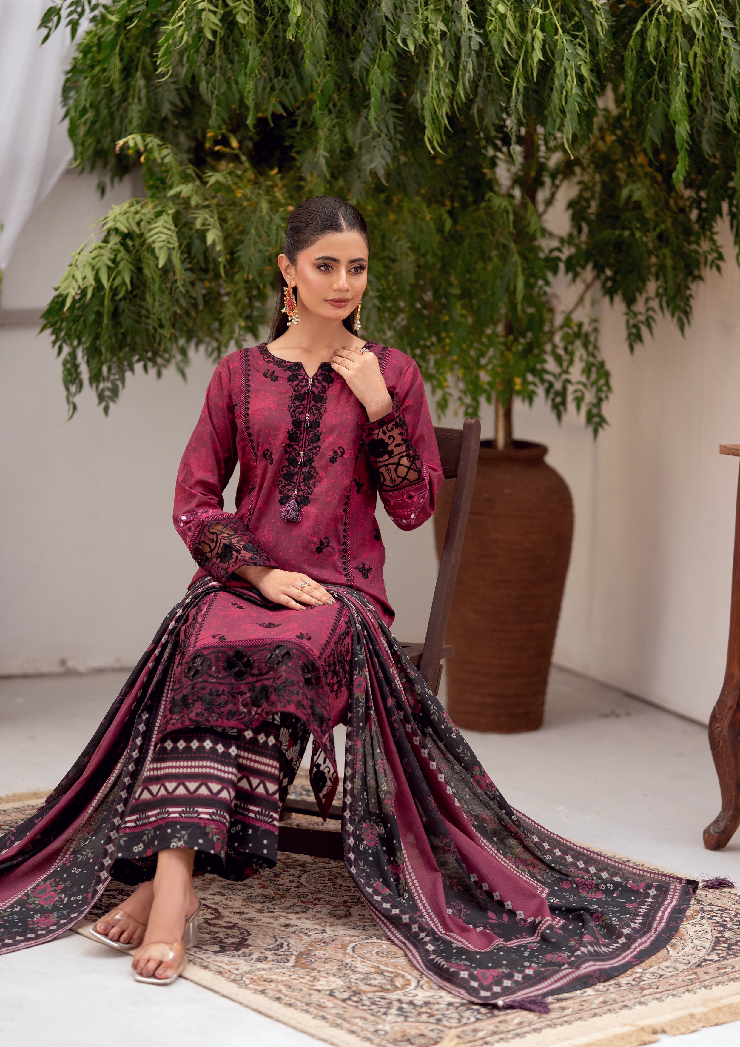 Zenith BN-1164 - 3 Piece Stitched Fancy Heavy Embroidered - Bint-e-Noor