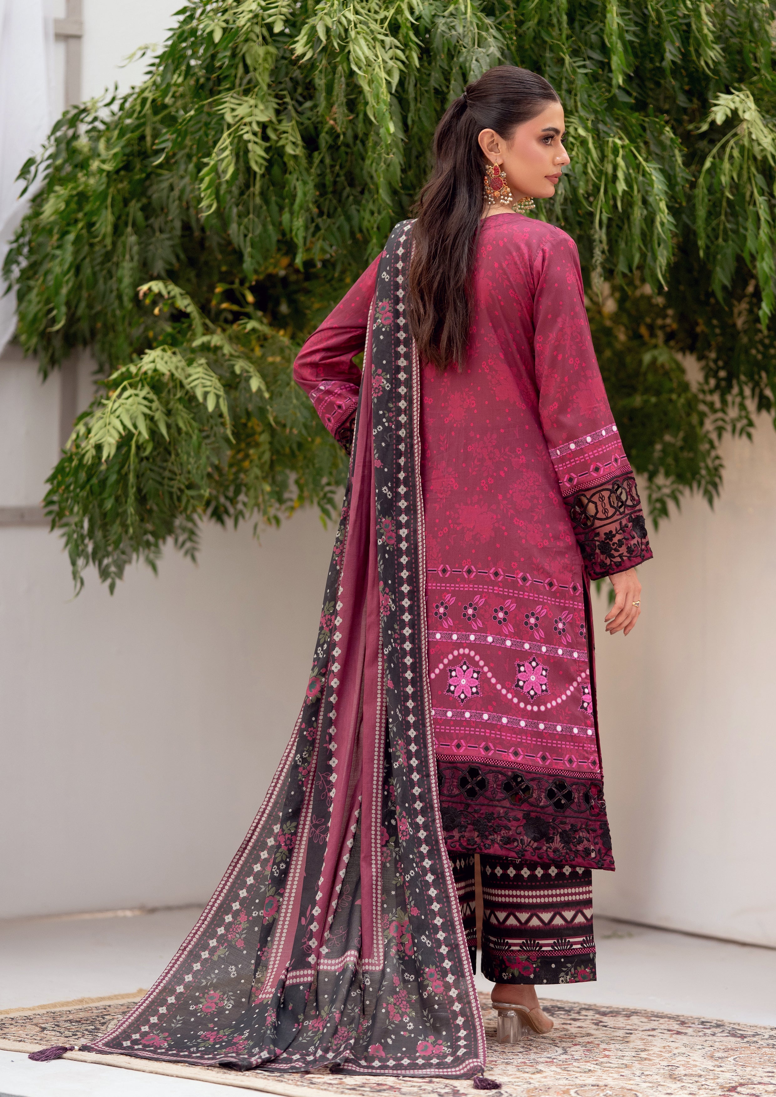 Zenith BN-1164 - 3 Piece Stitched Fancy Heavy Embroidered - Bint-e-Noor
