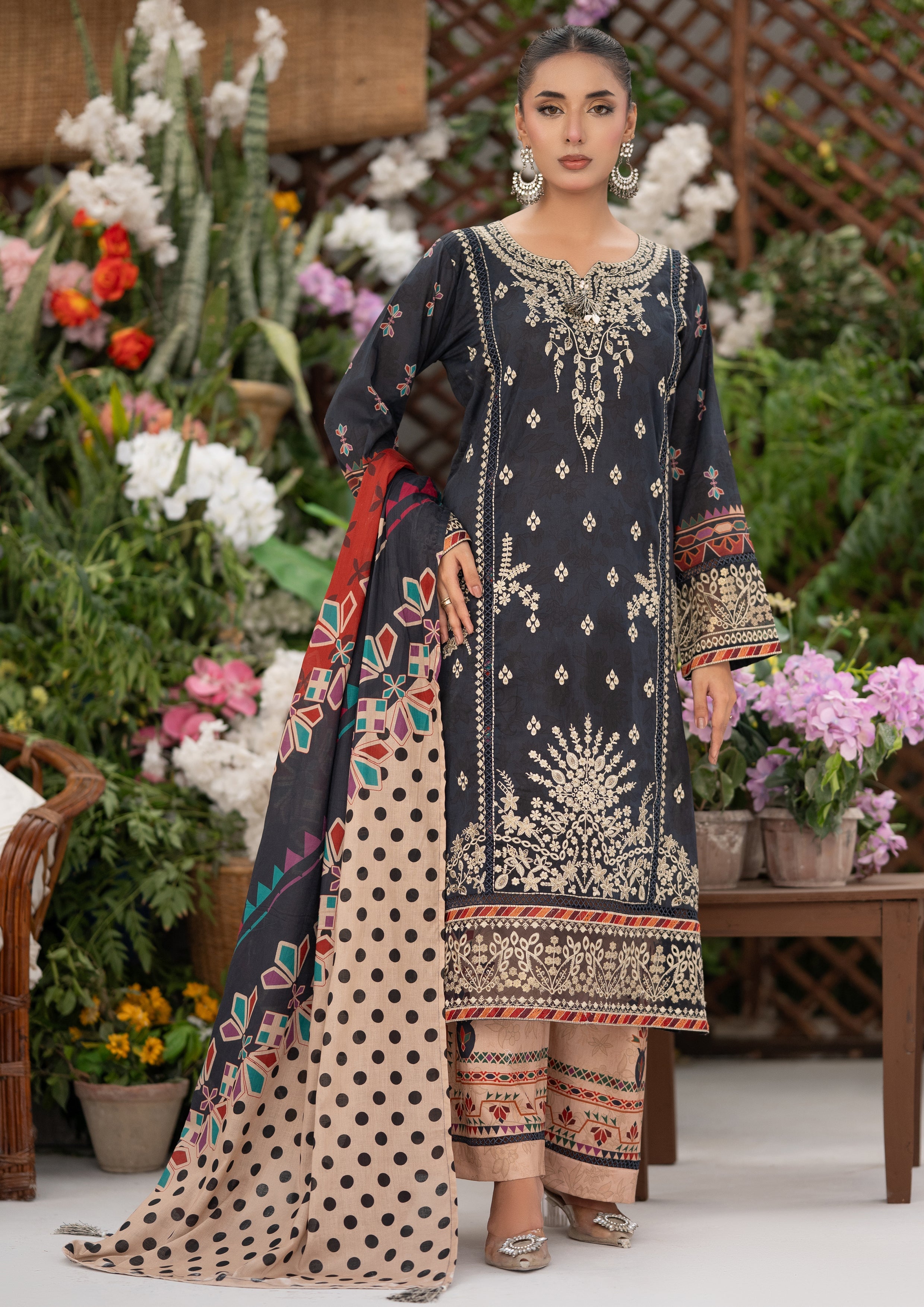 Zenith BN-1156 - 3 Piece Stitched Fancy Heavy Embroidered - Bint-e-Noor