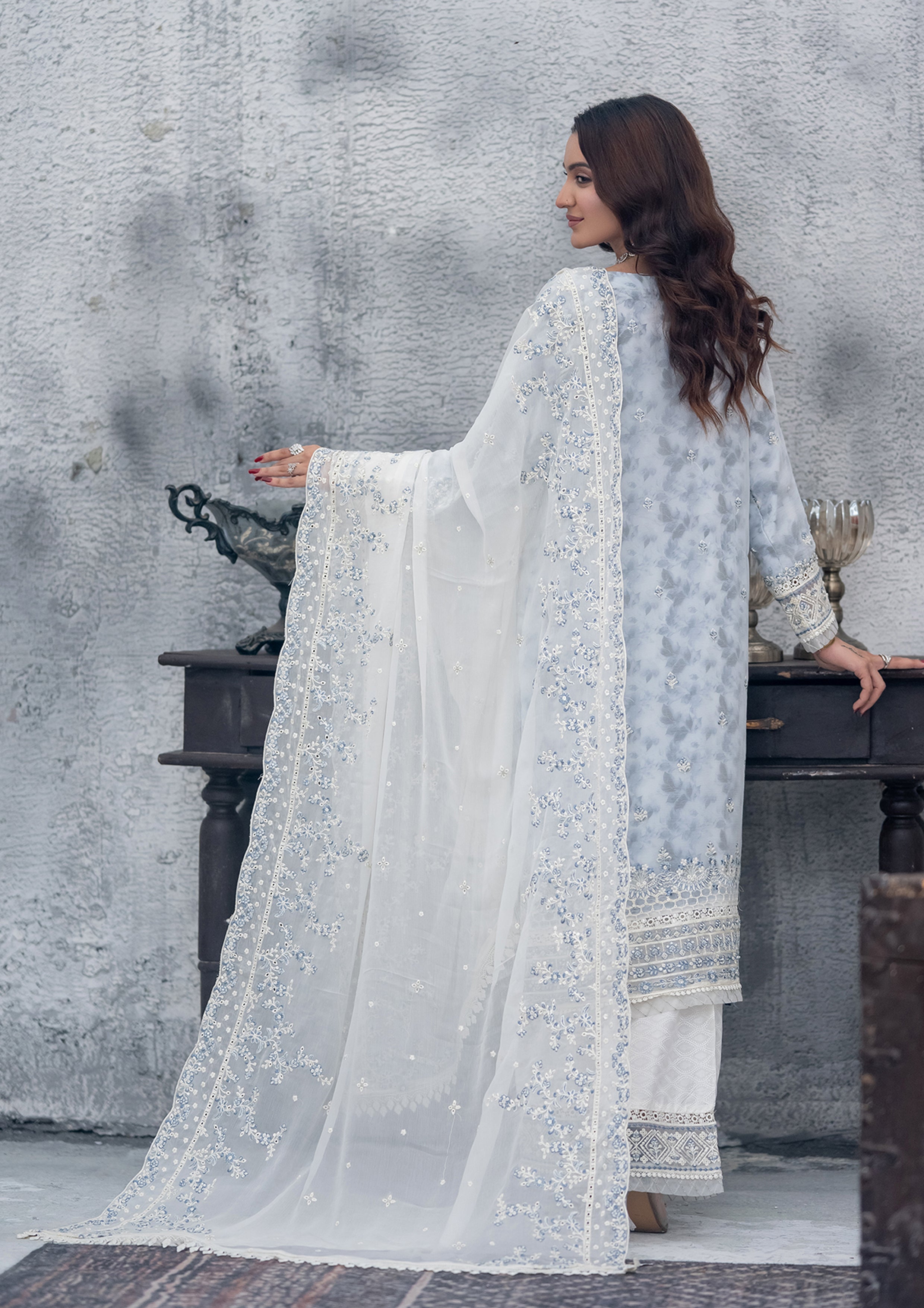 Cinderella BN-1005 - 3 Piece Stitched Fancy Heavy Embroidered - Bint-e-Noor