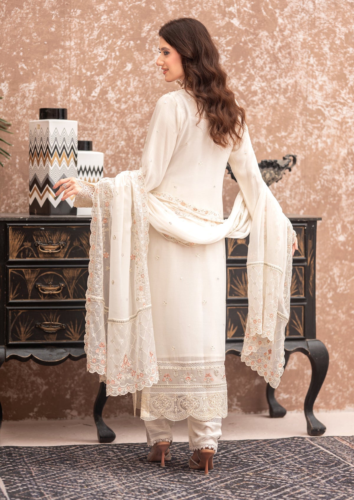 Selin BN-1052 - 3 Piece Stitched Fancy Heavy Embroidered - Bint-e-Noor
