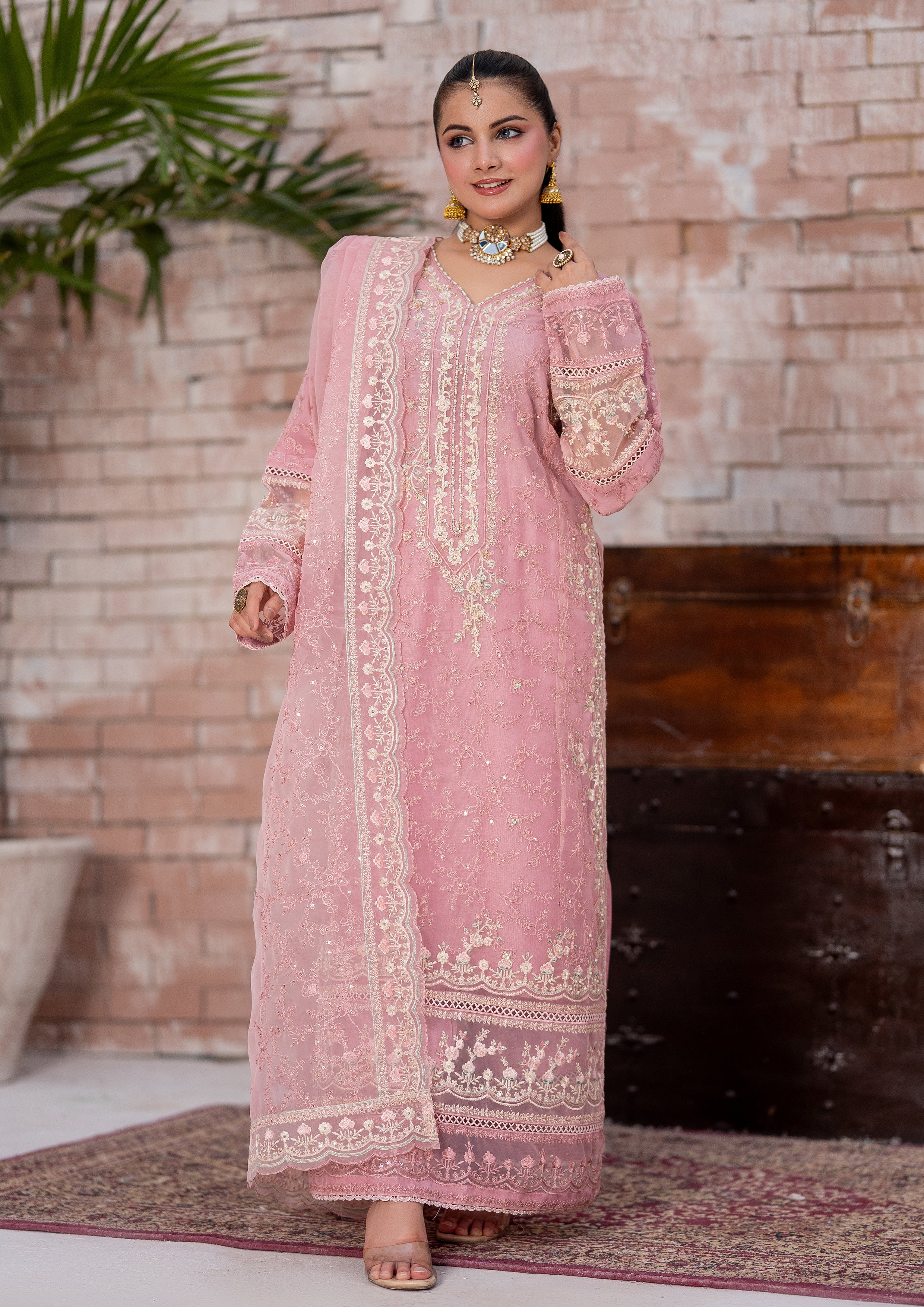 Mayal BN-1114 - 3 Piece Stitched Fancy Heavy Embroidered - Bint-e-Noor