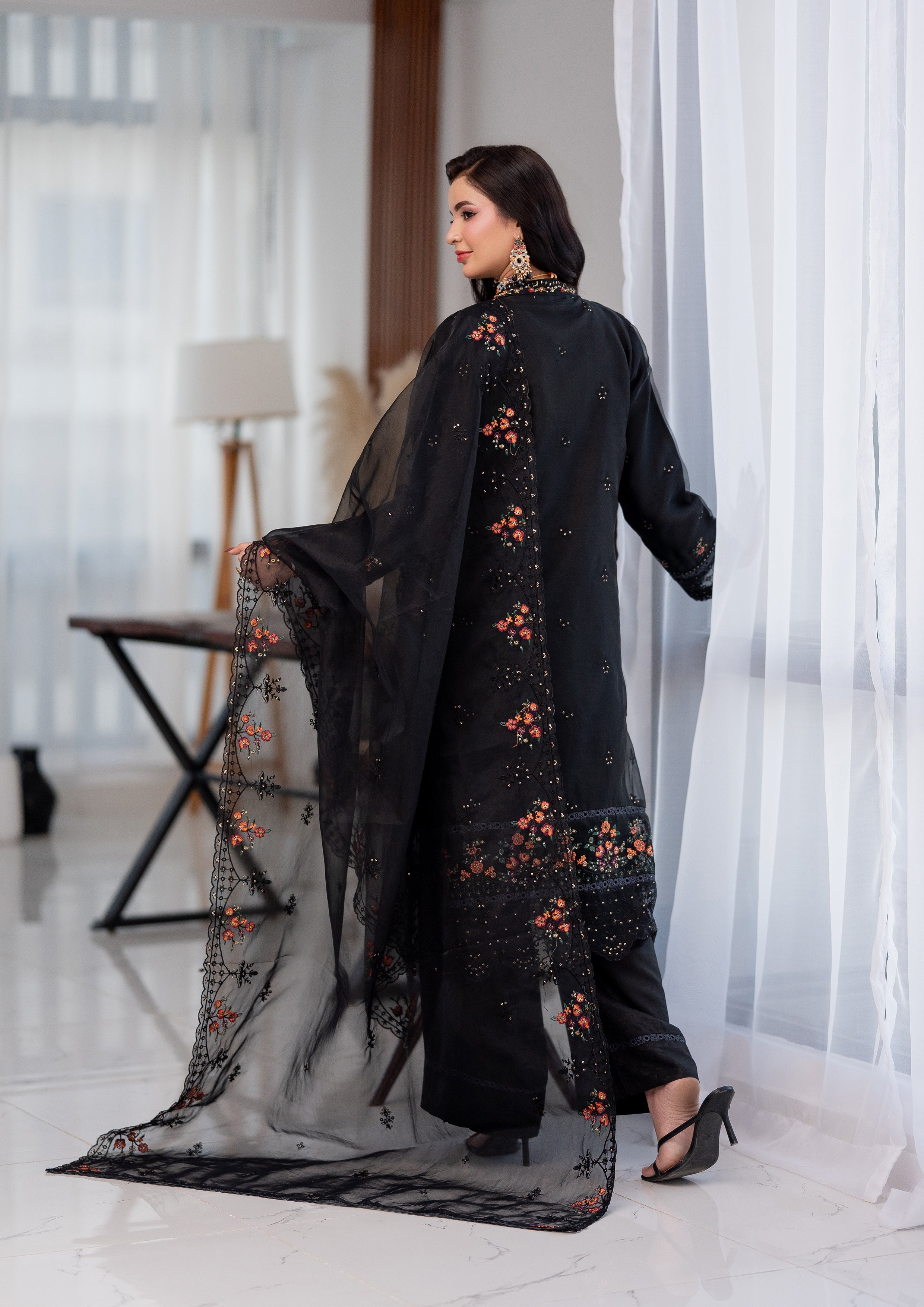 Aishal BN-1131 - 3 Piece Stitched Fancy Heavy Embroidered - Bint-e-Noor