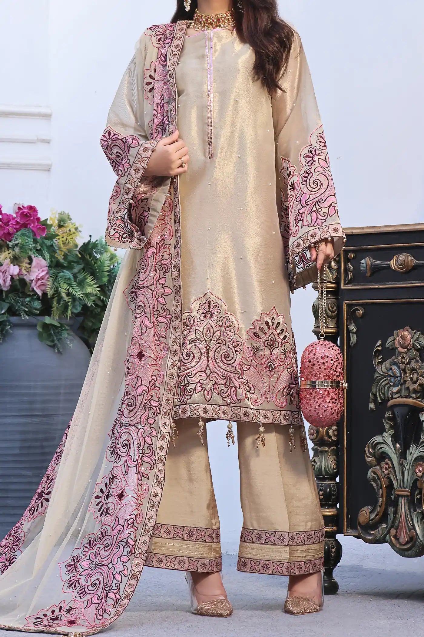 Ebru - Tasneem Shamim