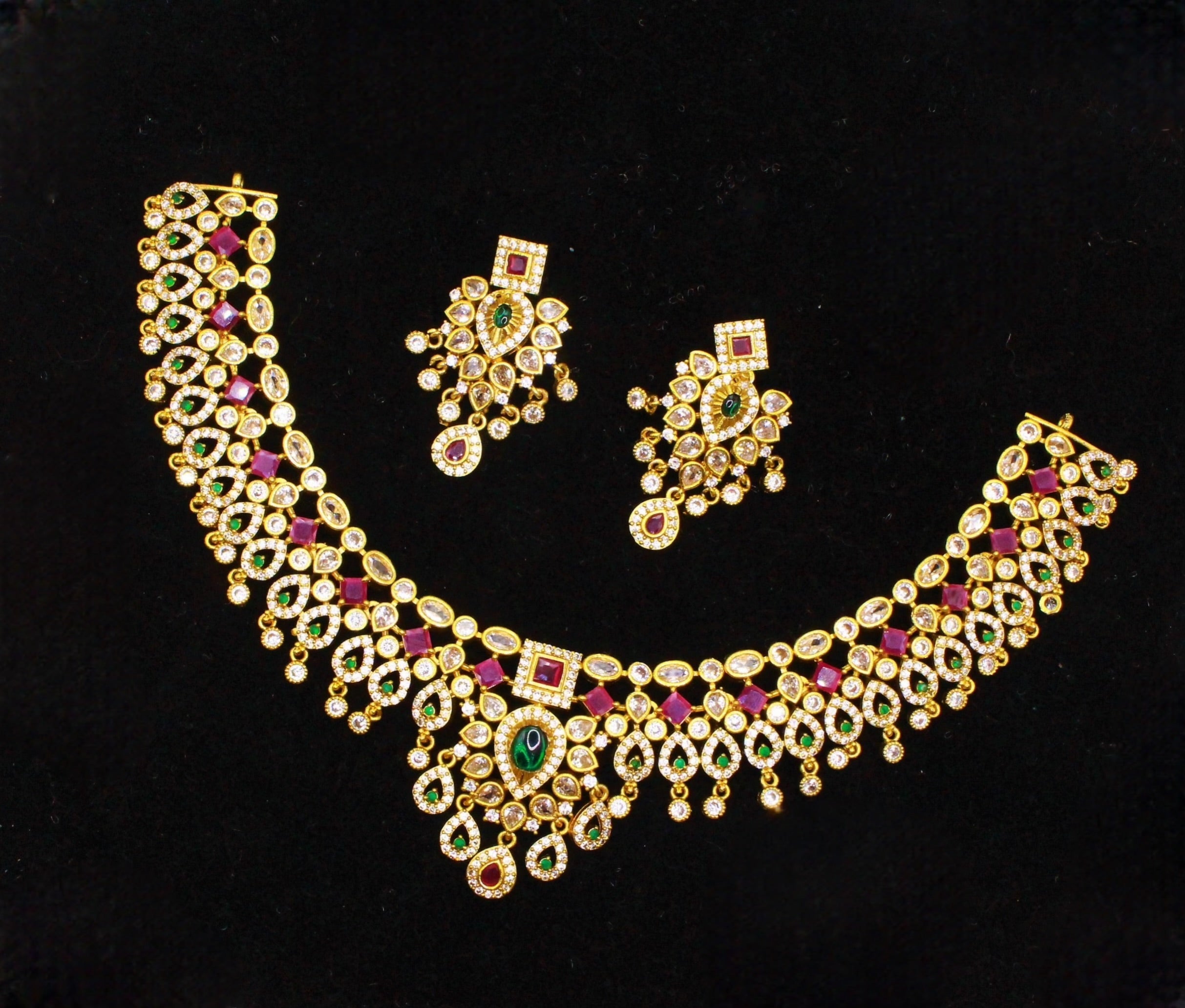 Bridal Necklace With Diamonds And Rubies - Aloro Jewels