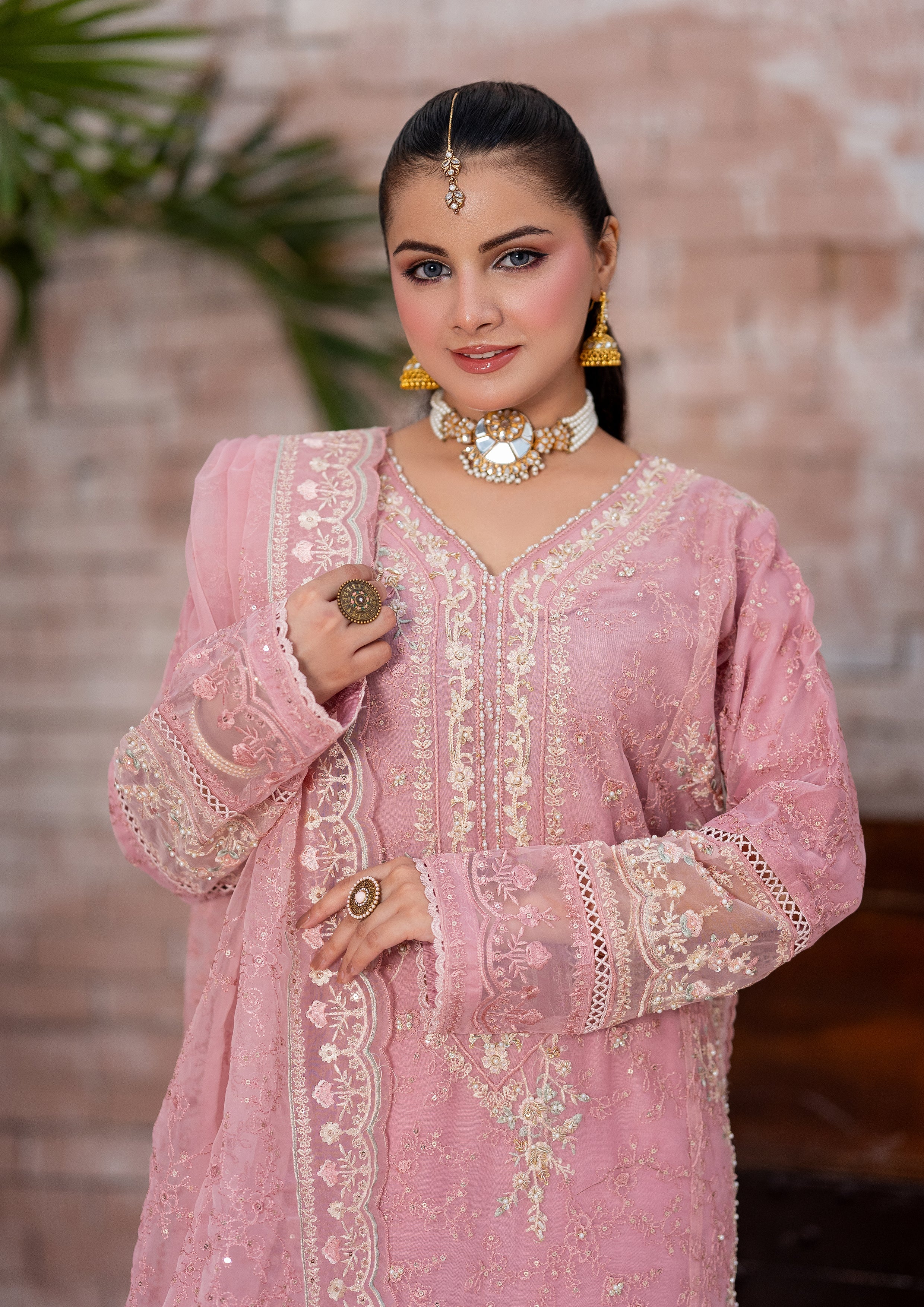 Mayal BN-1114 - 3 Piece Stitched Fancy Heavy Embroidered - Bint-e-Noor
