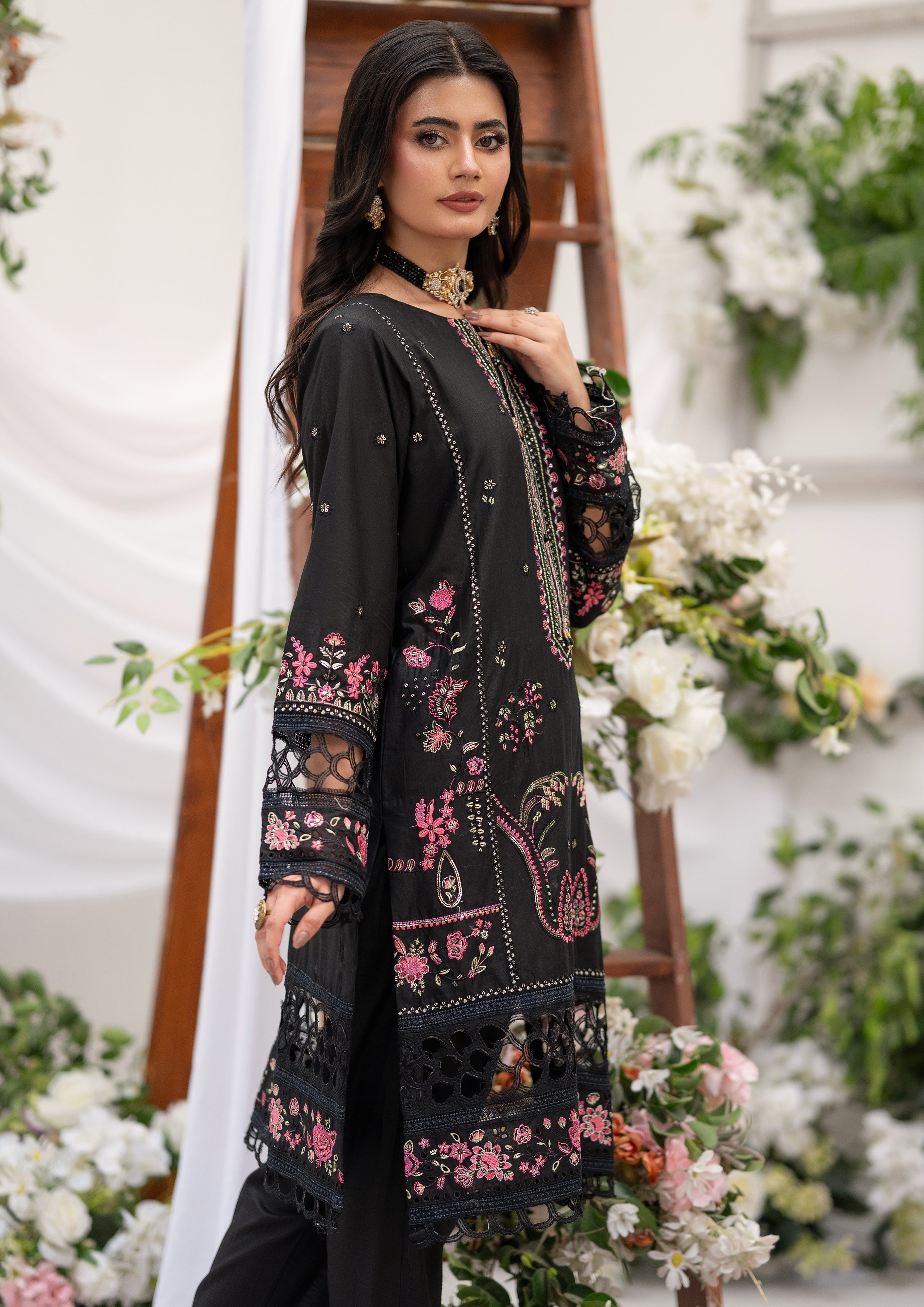 Farwa BN-1161 - 3 Piece Stitched Fancy Heavy Embroidered - Bint-e-Noor