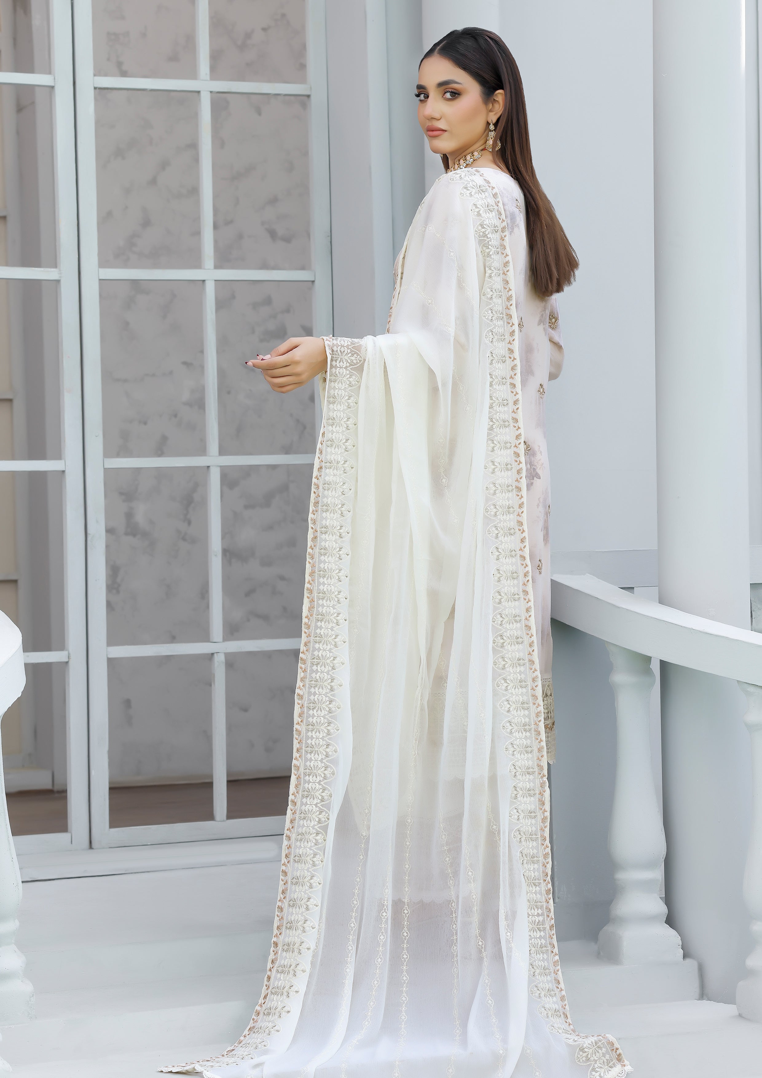 Firyal BN-1010 - 3 Piece Stitched Fancy Heavy Embroidered - Bint-e-Noor