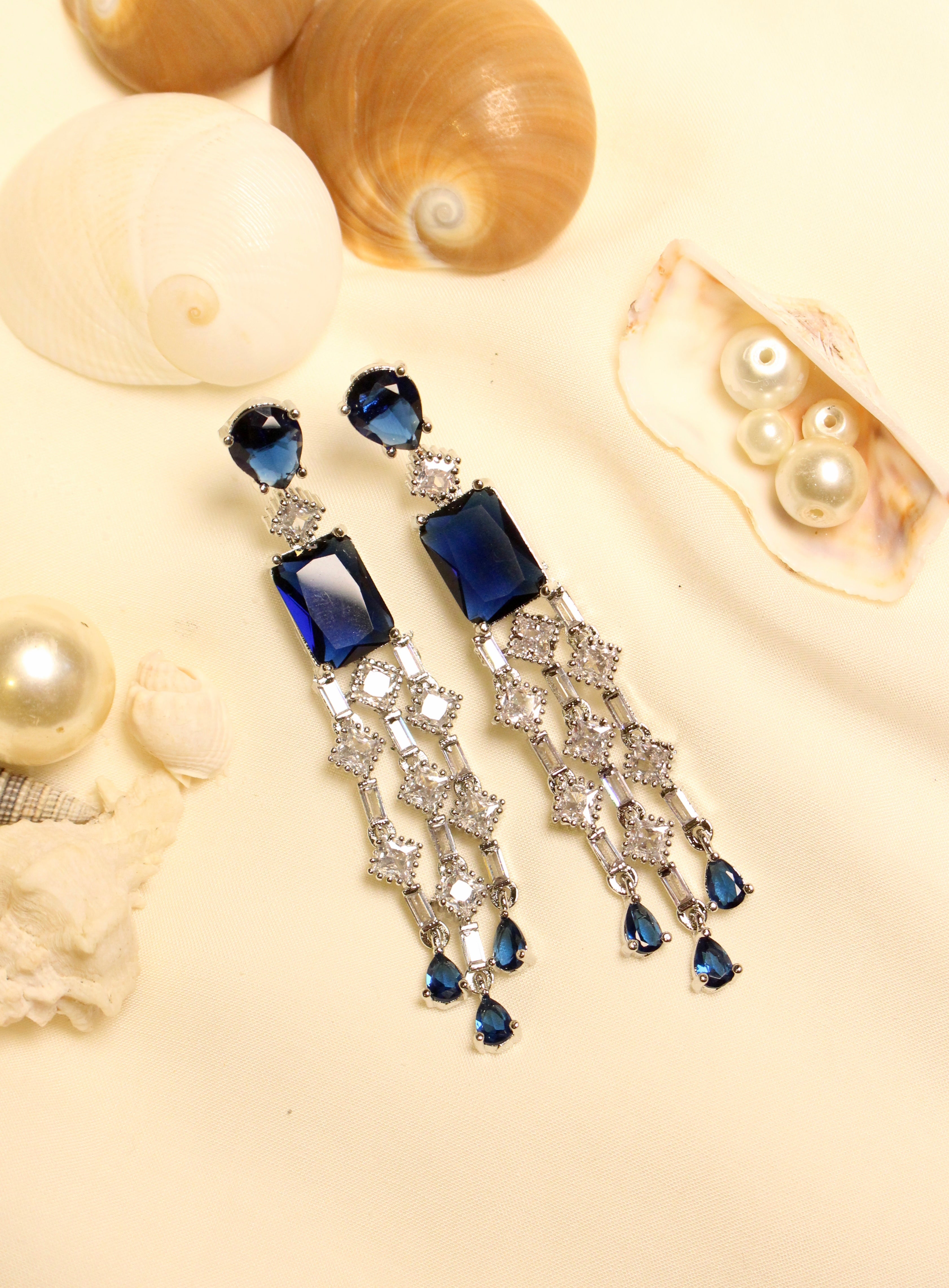 Sparkling Chandelier - Aloro Jewels