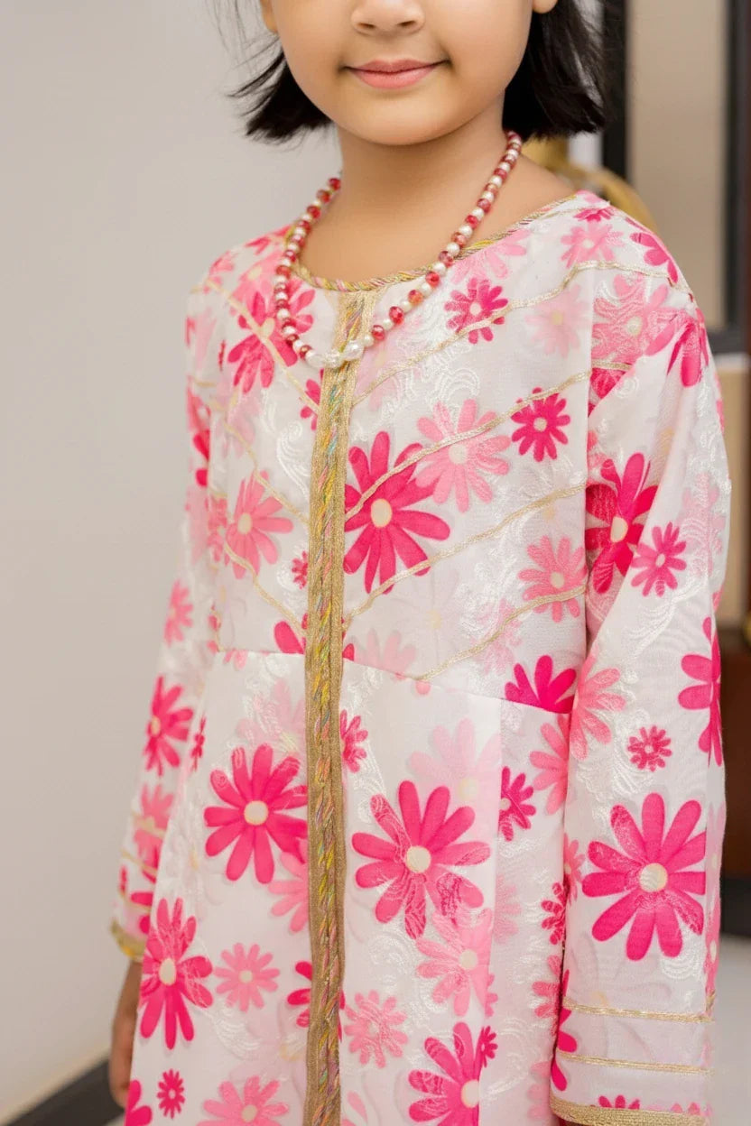 White Base With Pink Cotton Silk - Shadeforteen