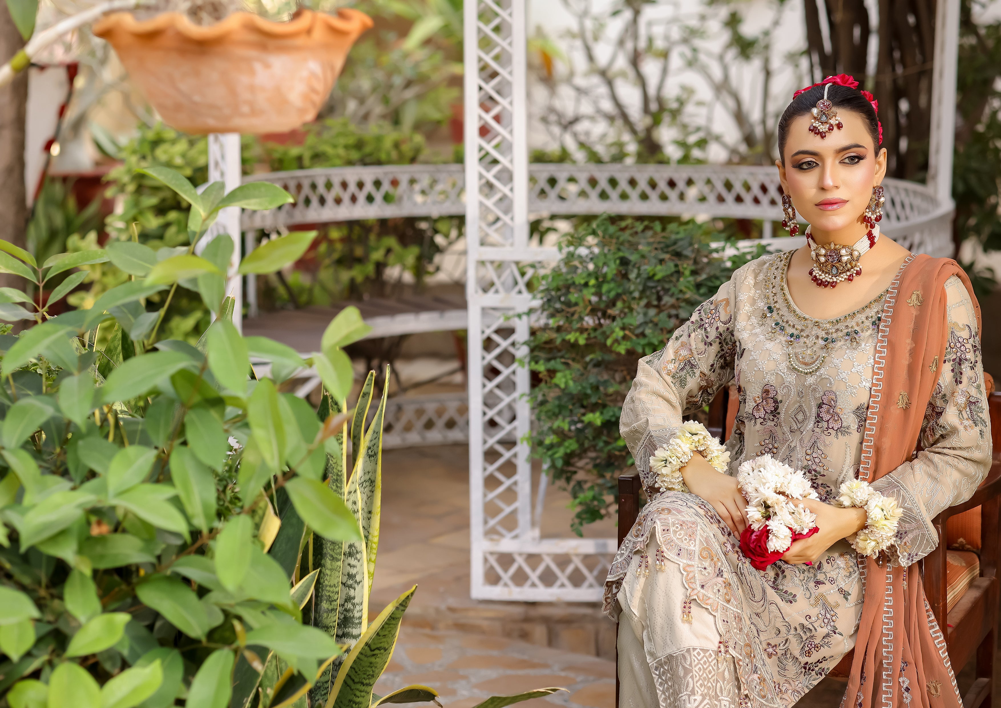 Elva BN-1011 - 3 Piece Stitched Fancy Heavy Embroidered - Bint-e-Noor