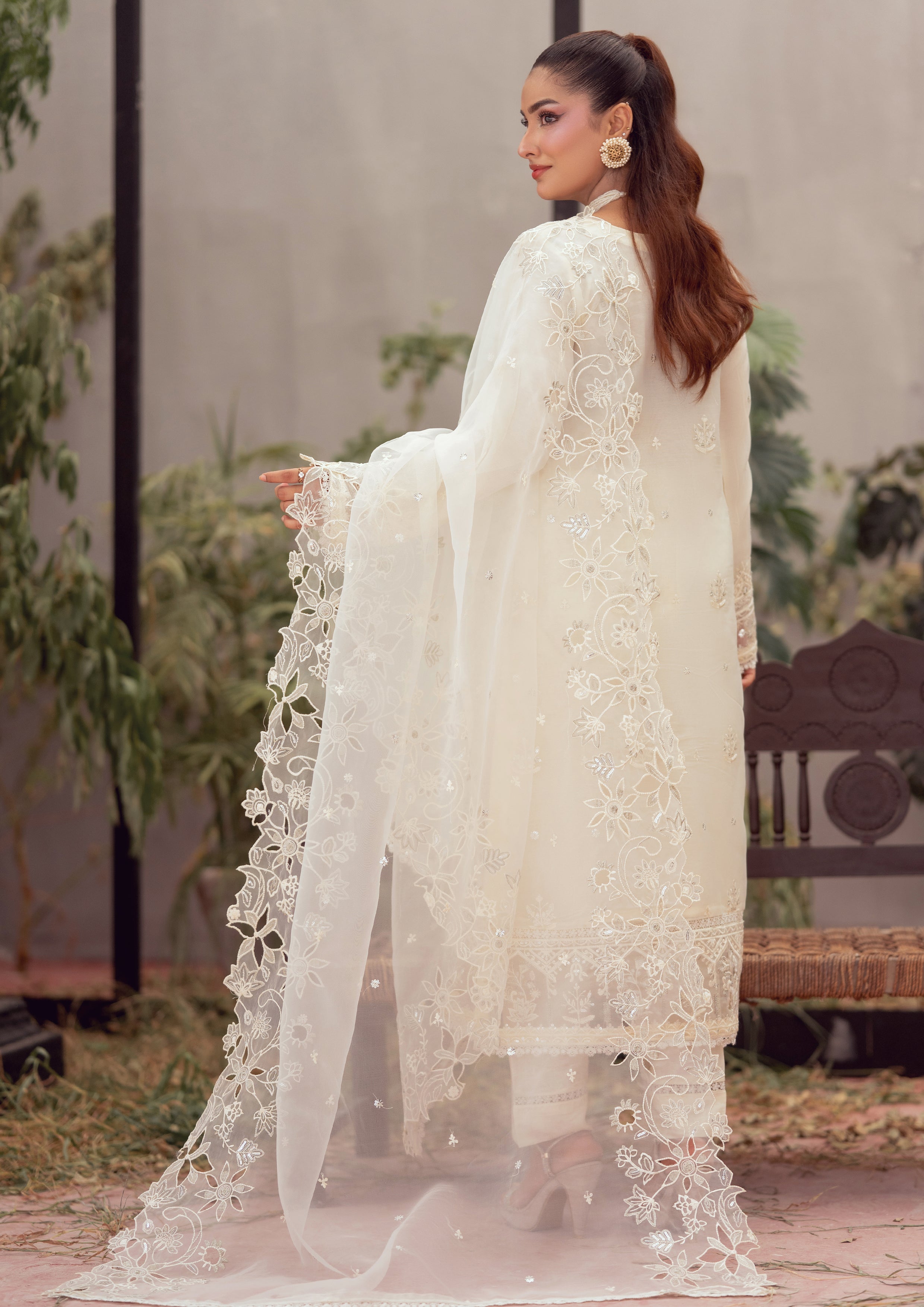 Faliha BN-1152 - 3 Piece Stitched Fancy Heavy Embroidered - Bint-e-Noor