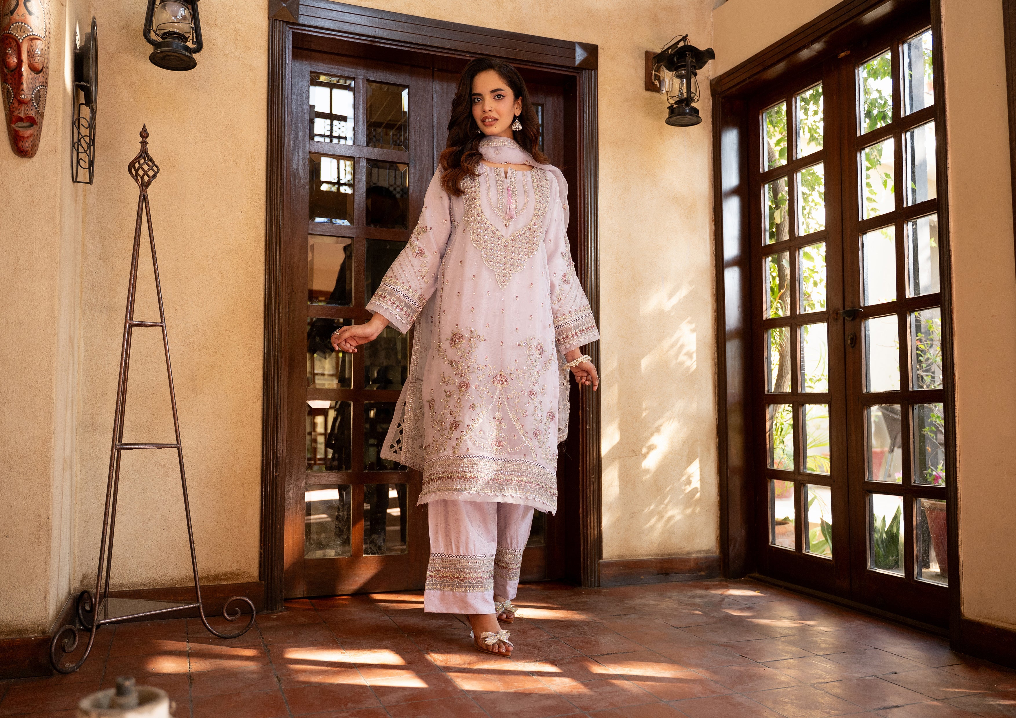 Mishka BN-1046 - 3 Piece Stitched Fancy Heavy Embroidered - Bint-e-Noor
