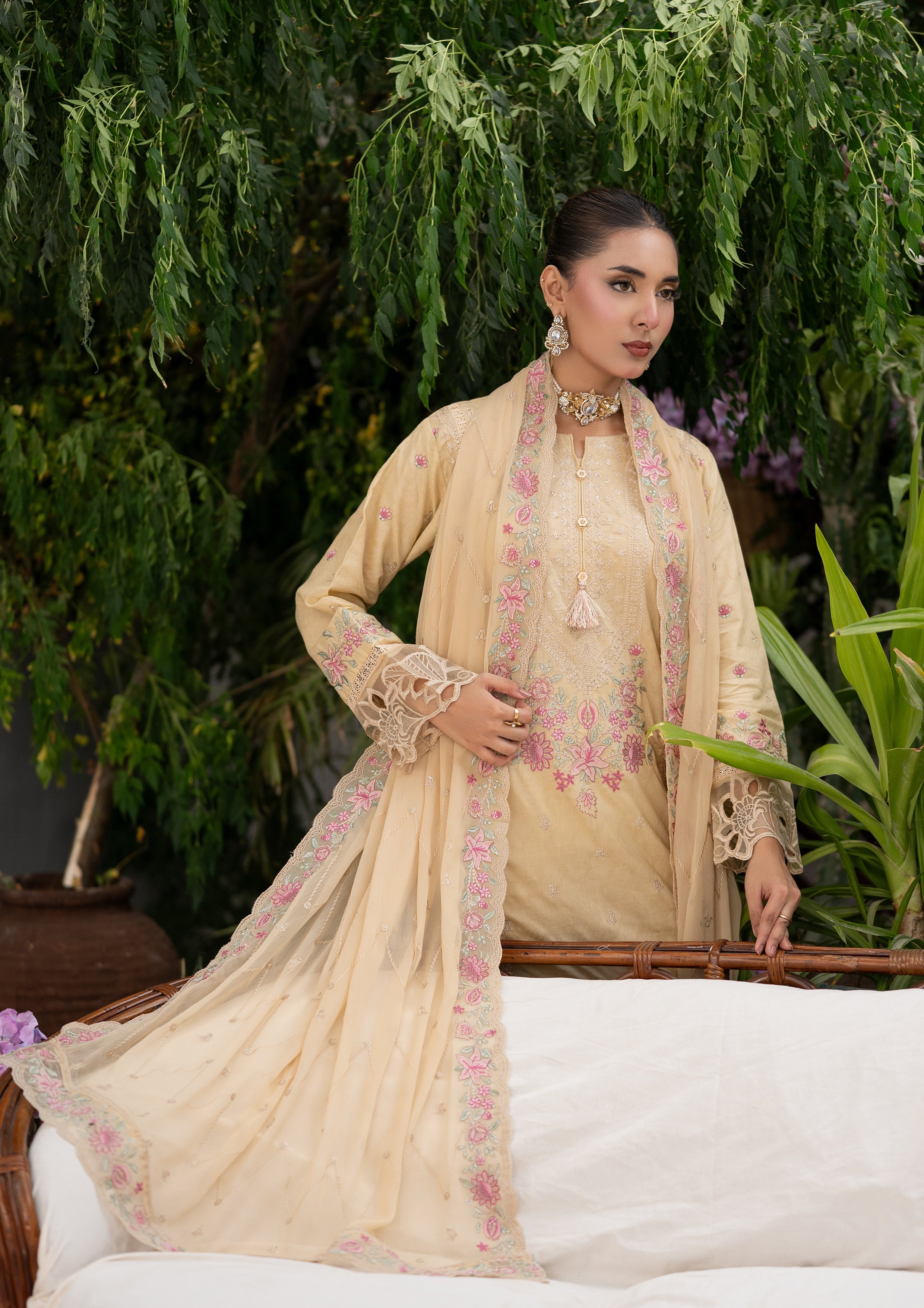 Rabeeya BN-1168 - 3 Piece Stitched Fancy Heavy Embroidered - Bint-e-Noor