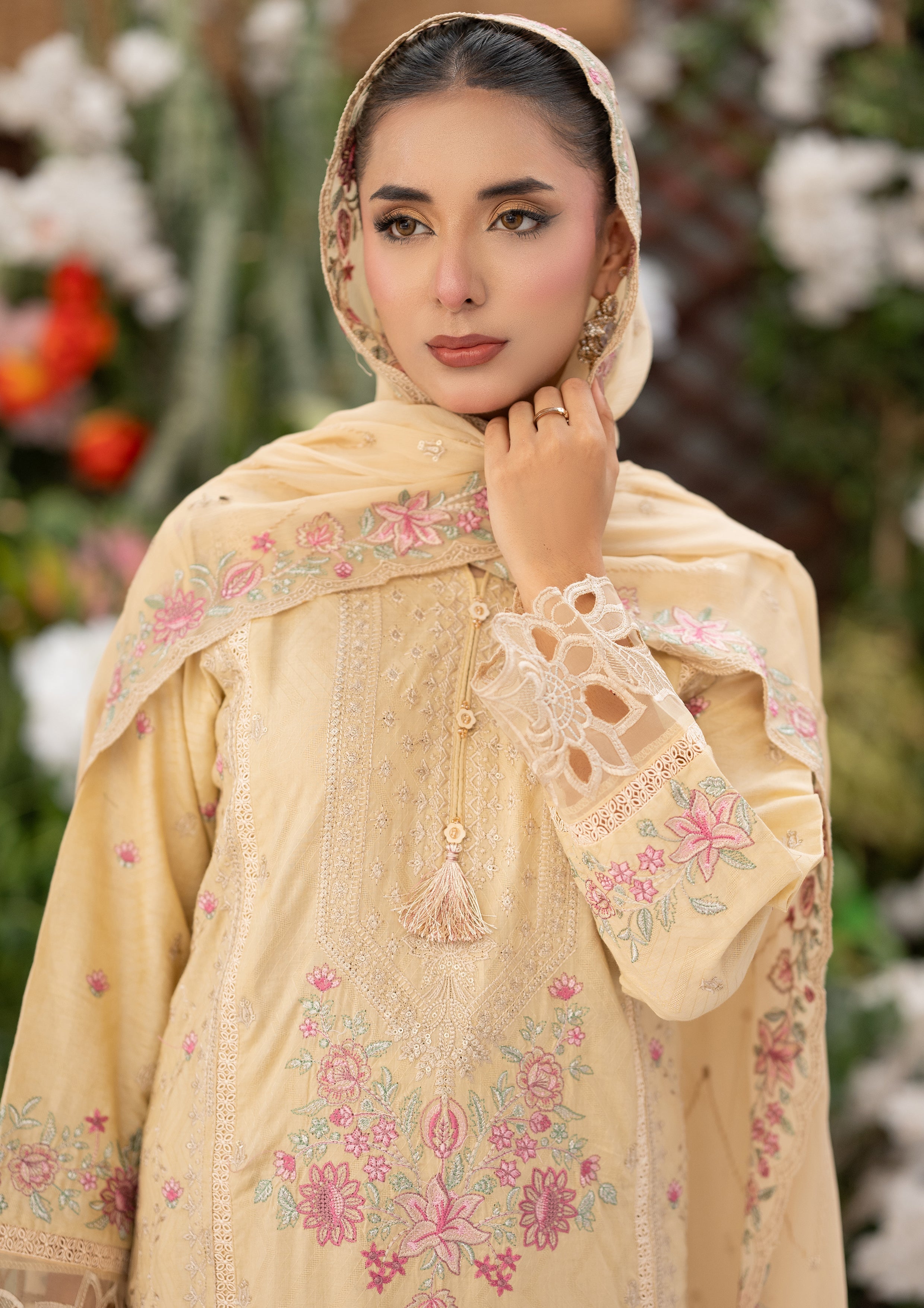 Rabeeya BN-1168 - 3 Piece Stitched Fancy Heavy Embroidered - Bint-e-Noor