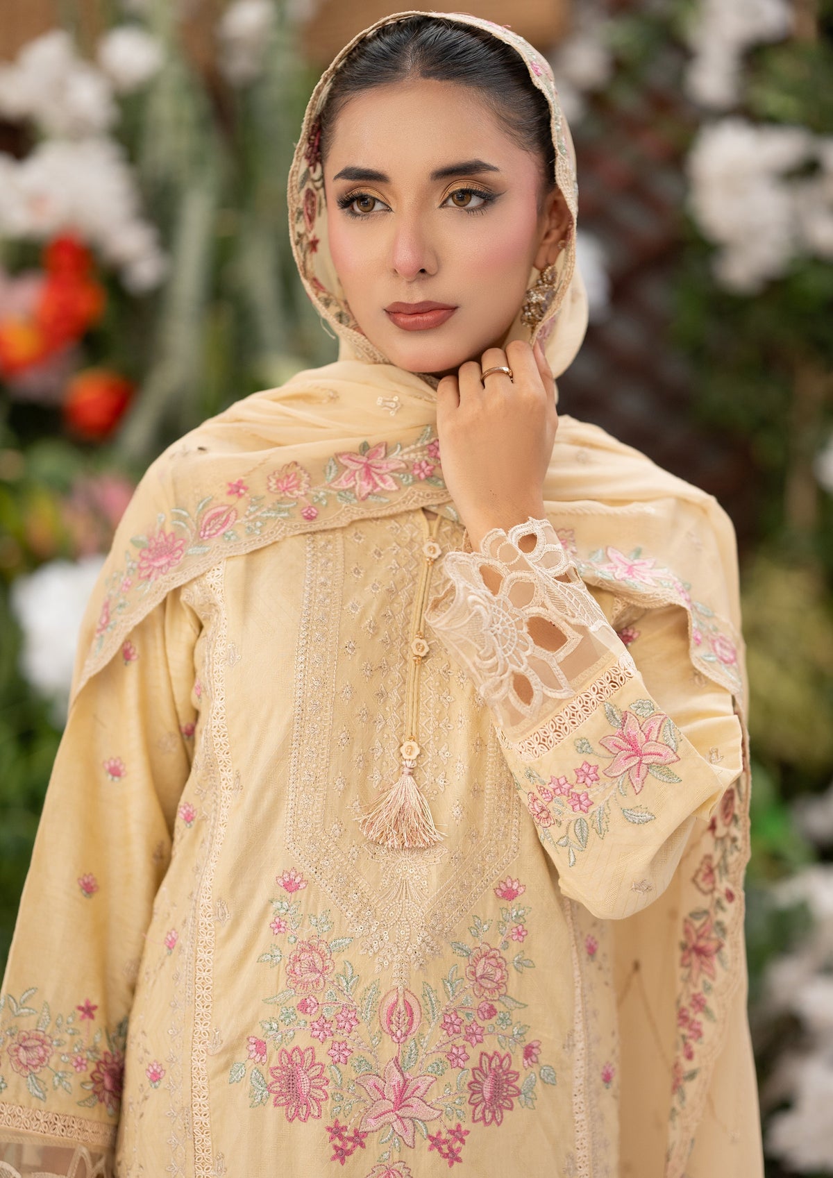Rabeeya BN-1168 - 3 Piece Stitched Fancy Heavy Embroidered - Bint-e-Noor
