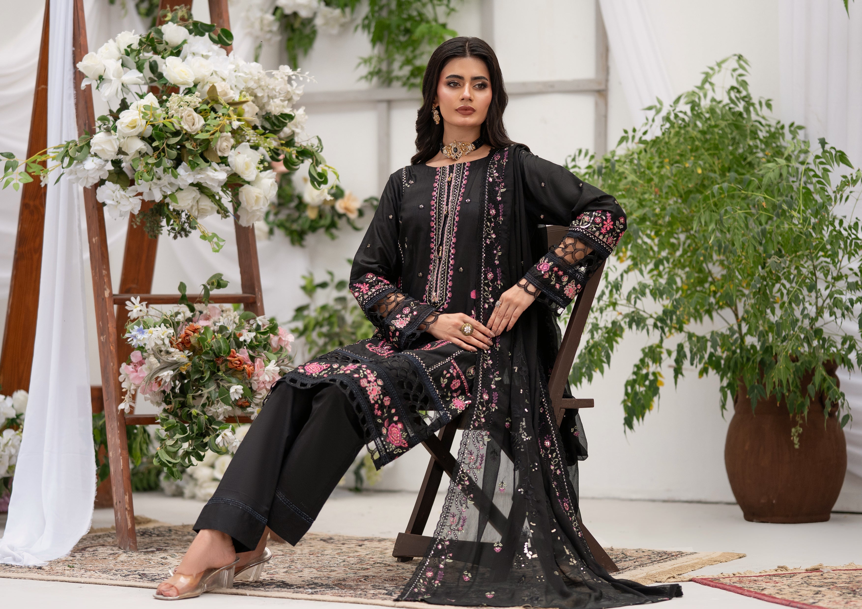 Farwa BN-1161 - 3 Piece Stitched Fancy Heavy Embroidered - Bint-e-Noor