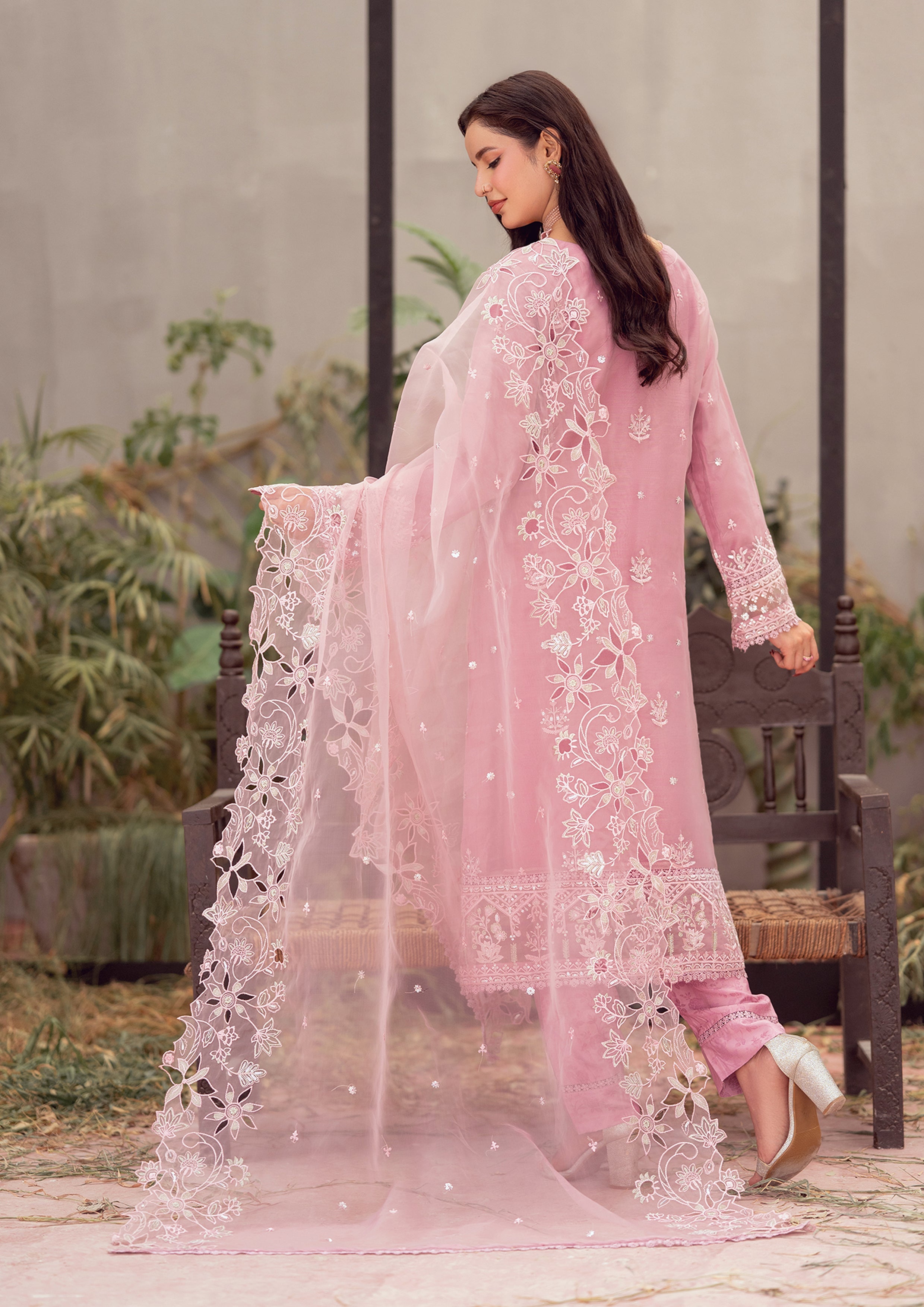 Faliha BN-1153 - 3 Piece Stitched Fancy Heavy Embroidered - Bint-e-Noor