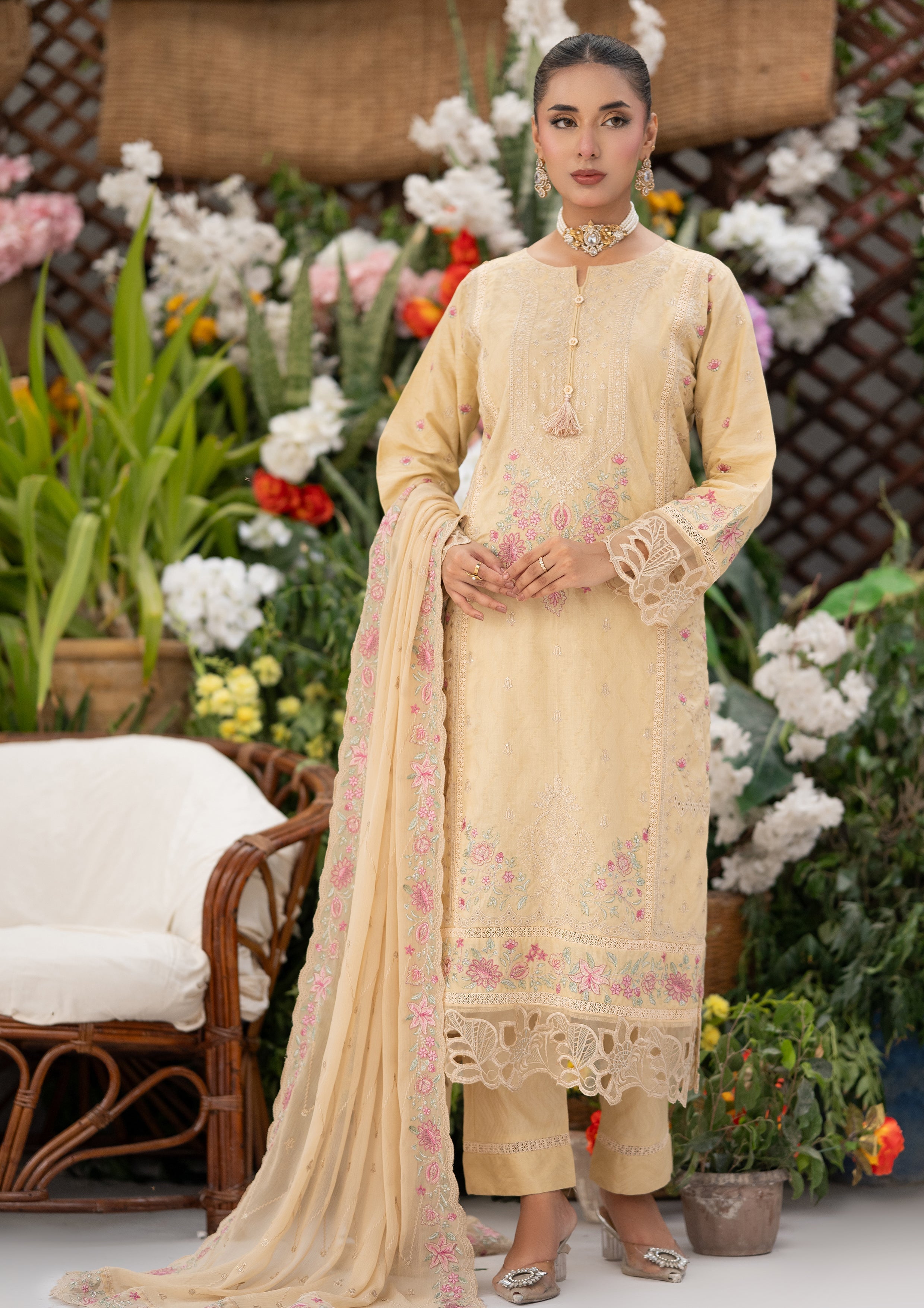 Rabeeya BN-1168 - 3 Piece Stitched Fancy Heavy Embroidered - Bint-e-Noor