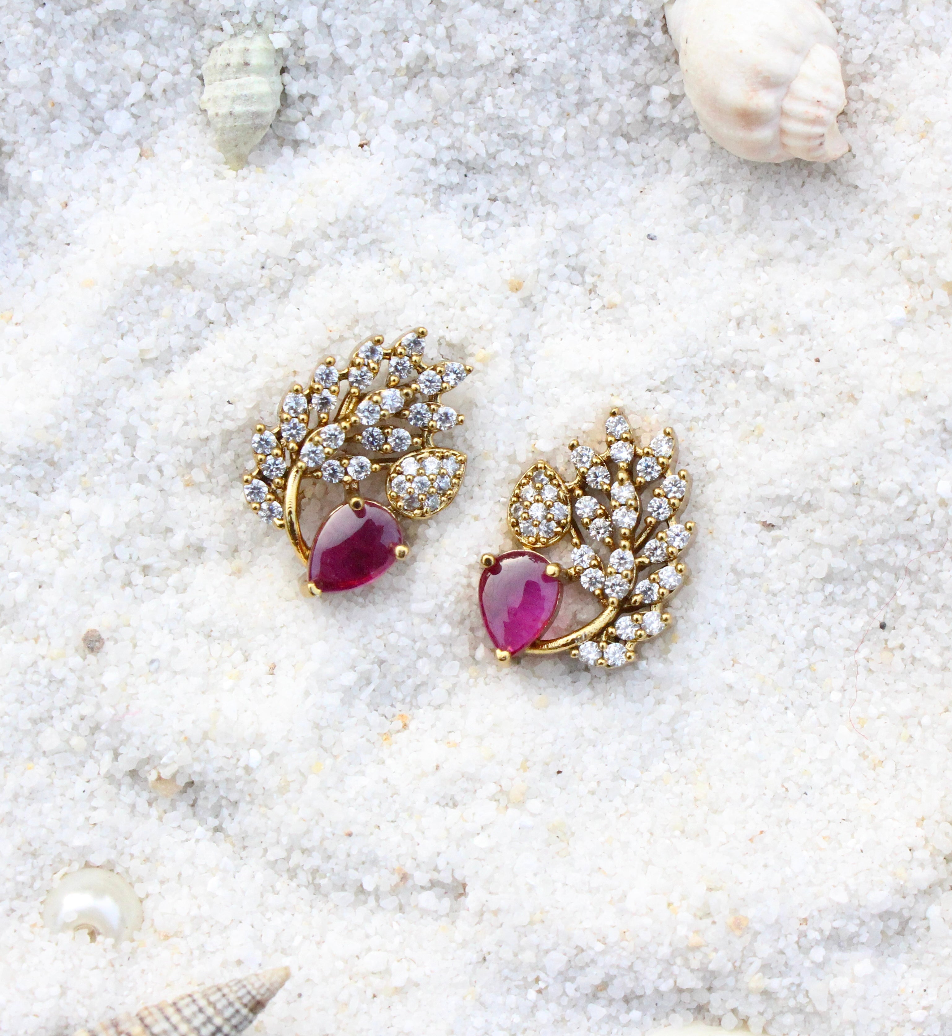 Leaf Stud Earrings - Aloro Jewels