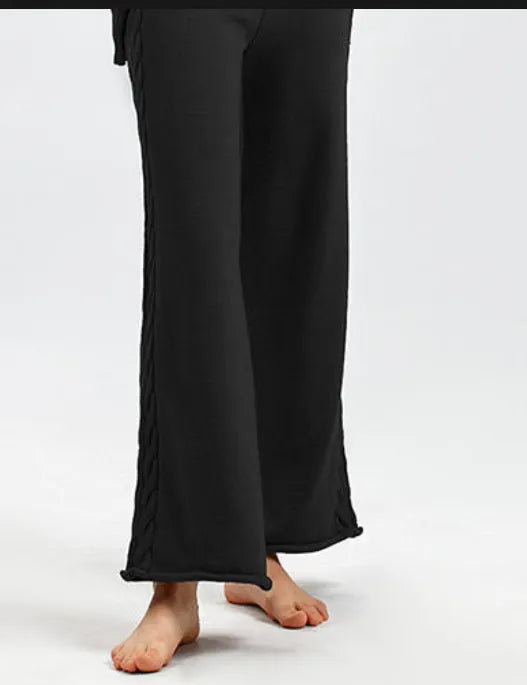 Knitted Wide-leg Pants - Velora
