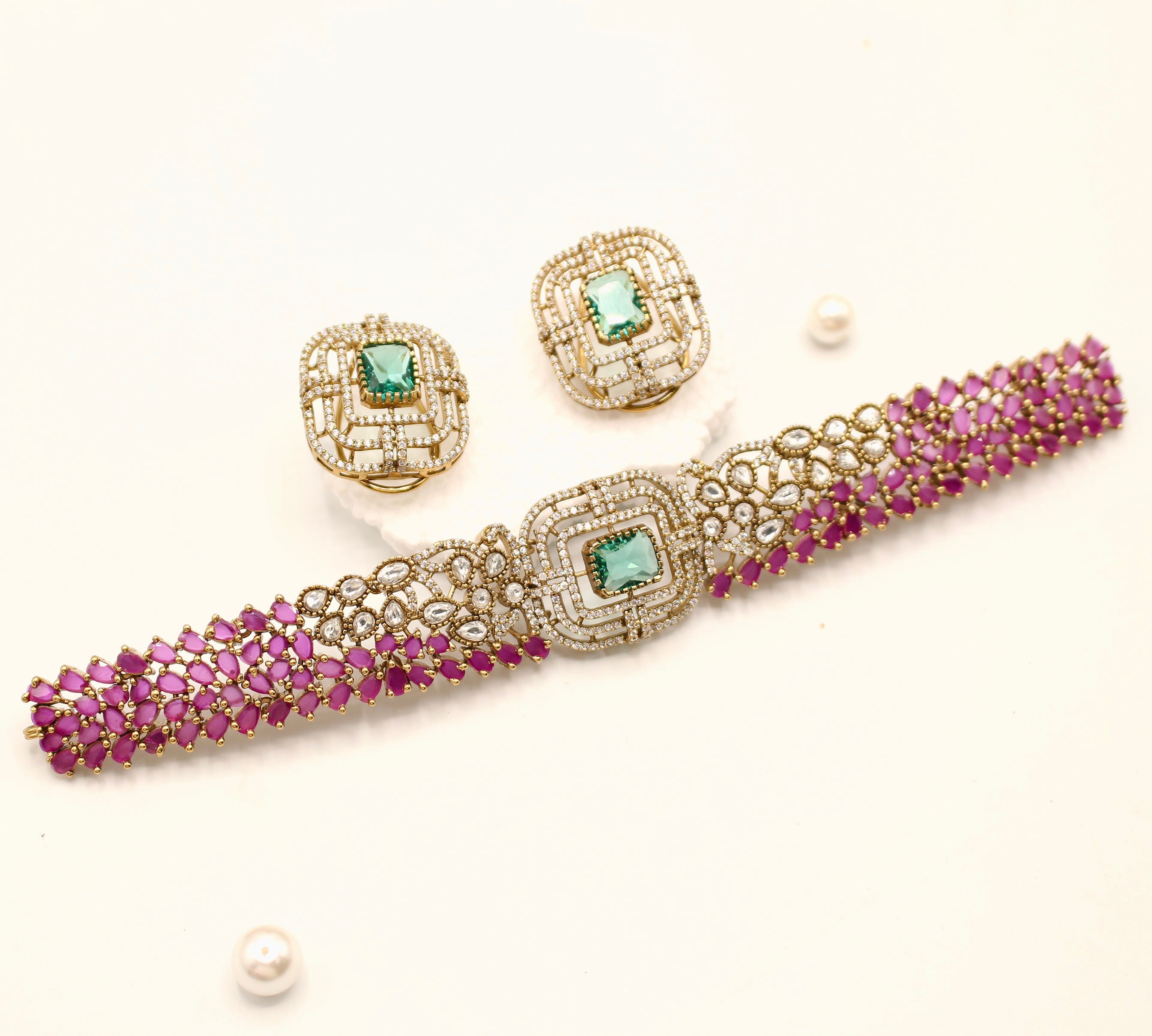 Jahan Araa Kundan Choker Necklace - Aloro Jewels