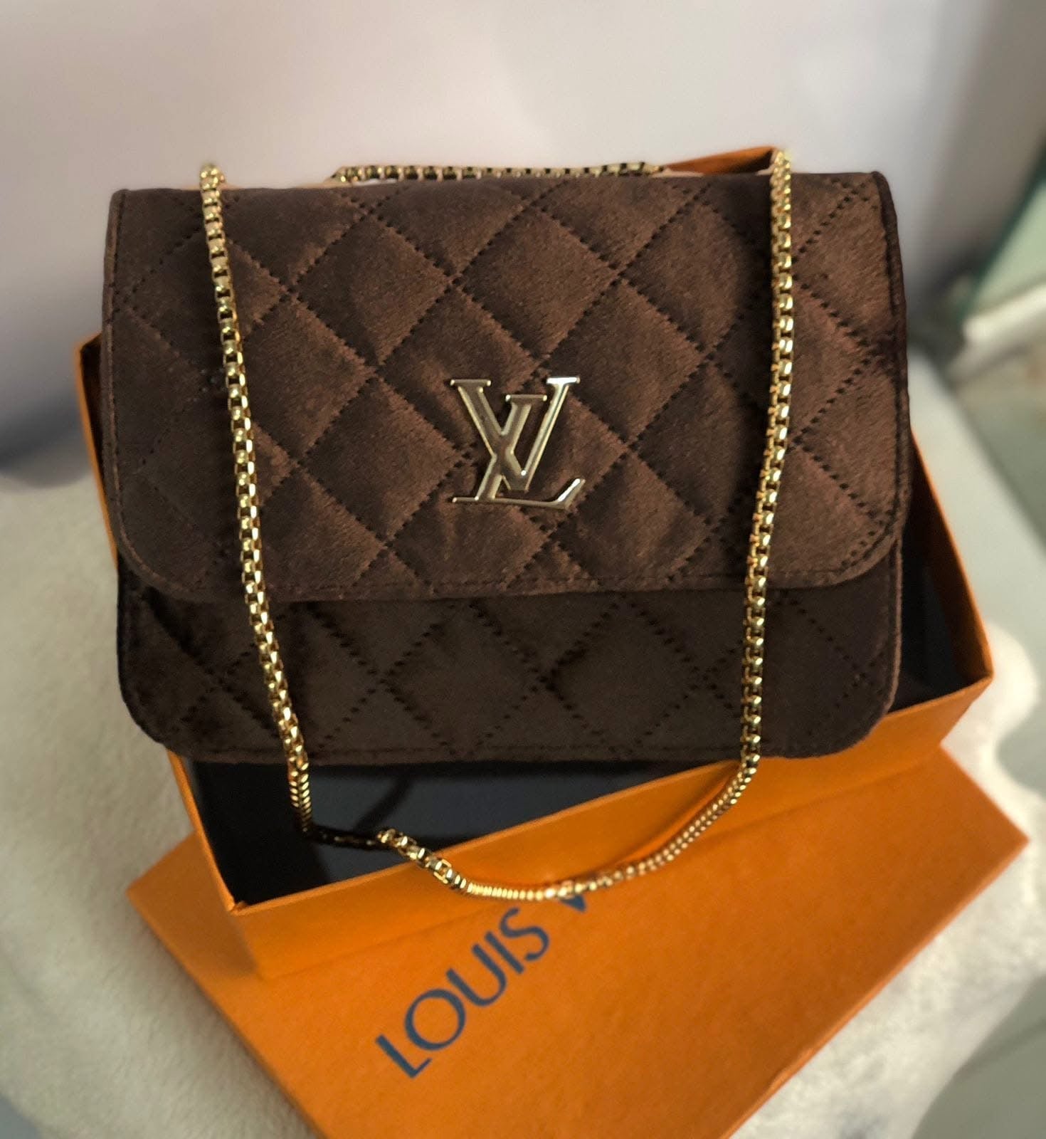 Velvet Glamour - Baggage