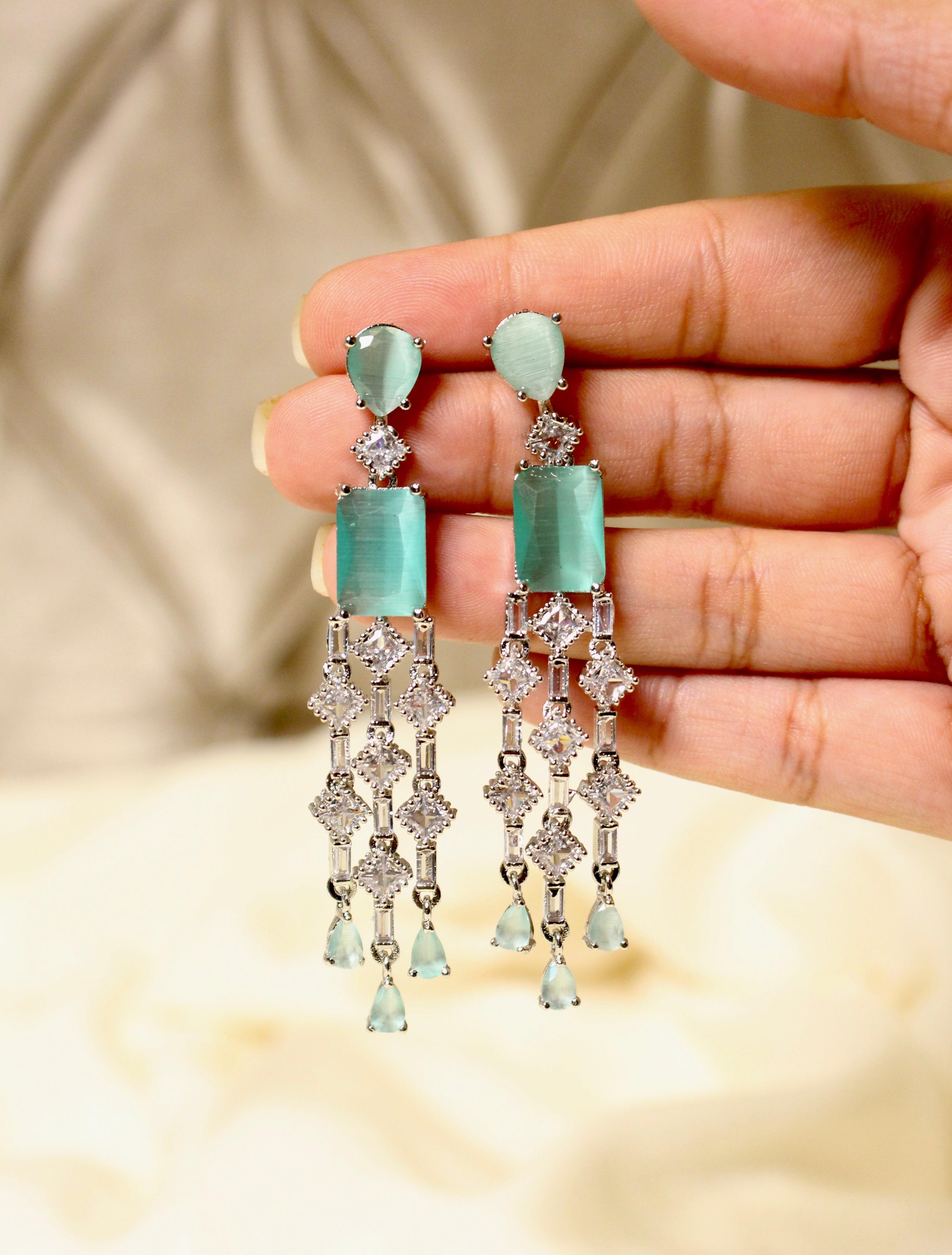 Sparkling Chandelier - Aloro Jewels