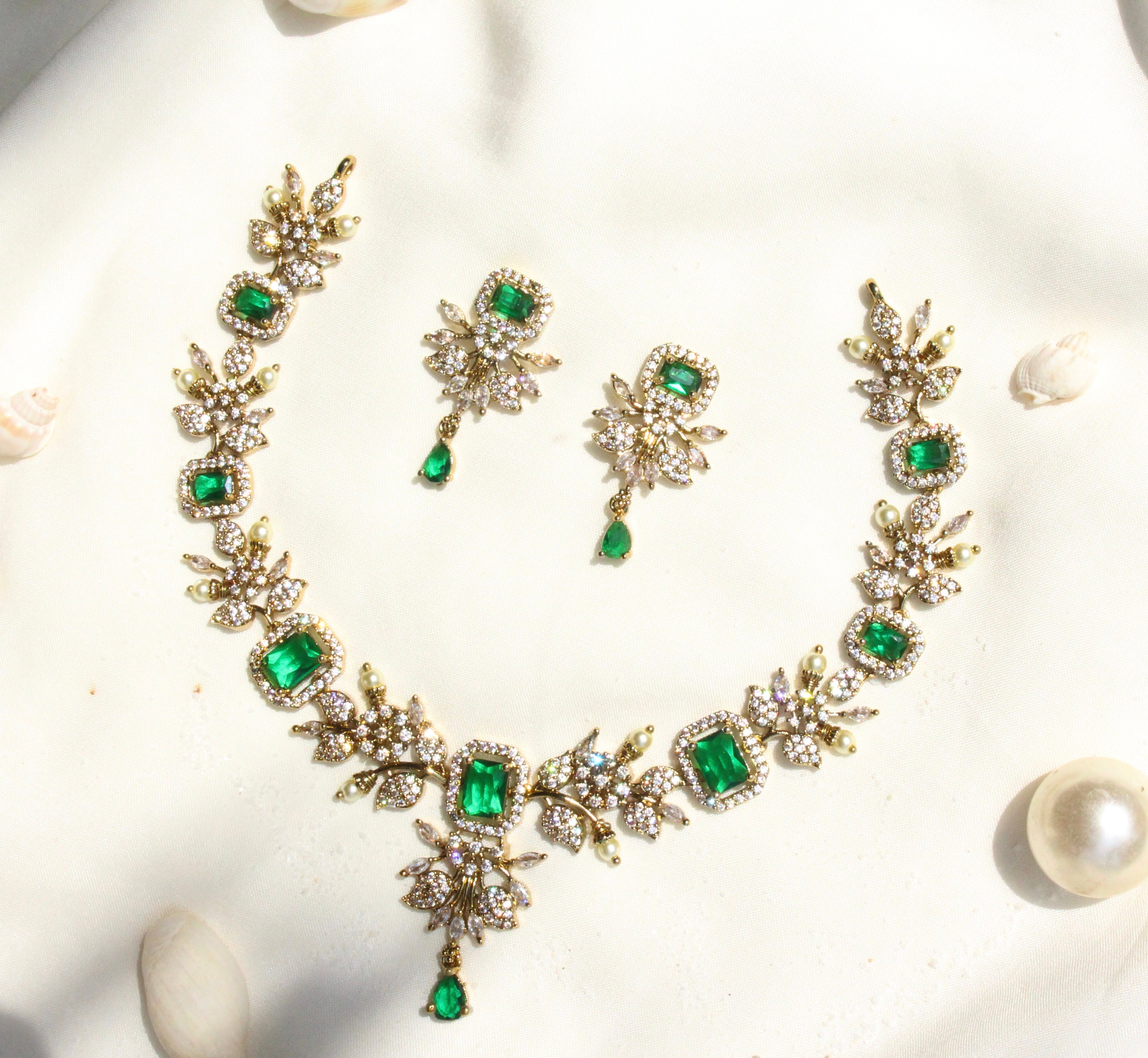 Gulzar-E-Nageen Ganga Jamna Style Necklace - Aloro Jewels