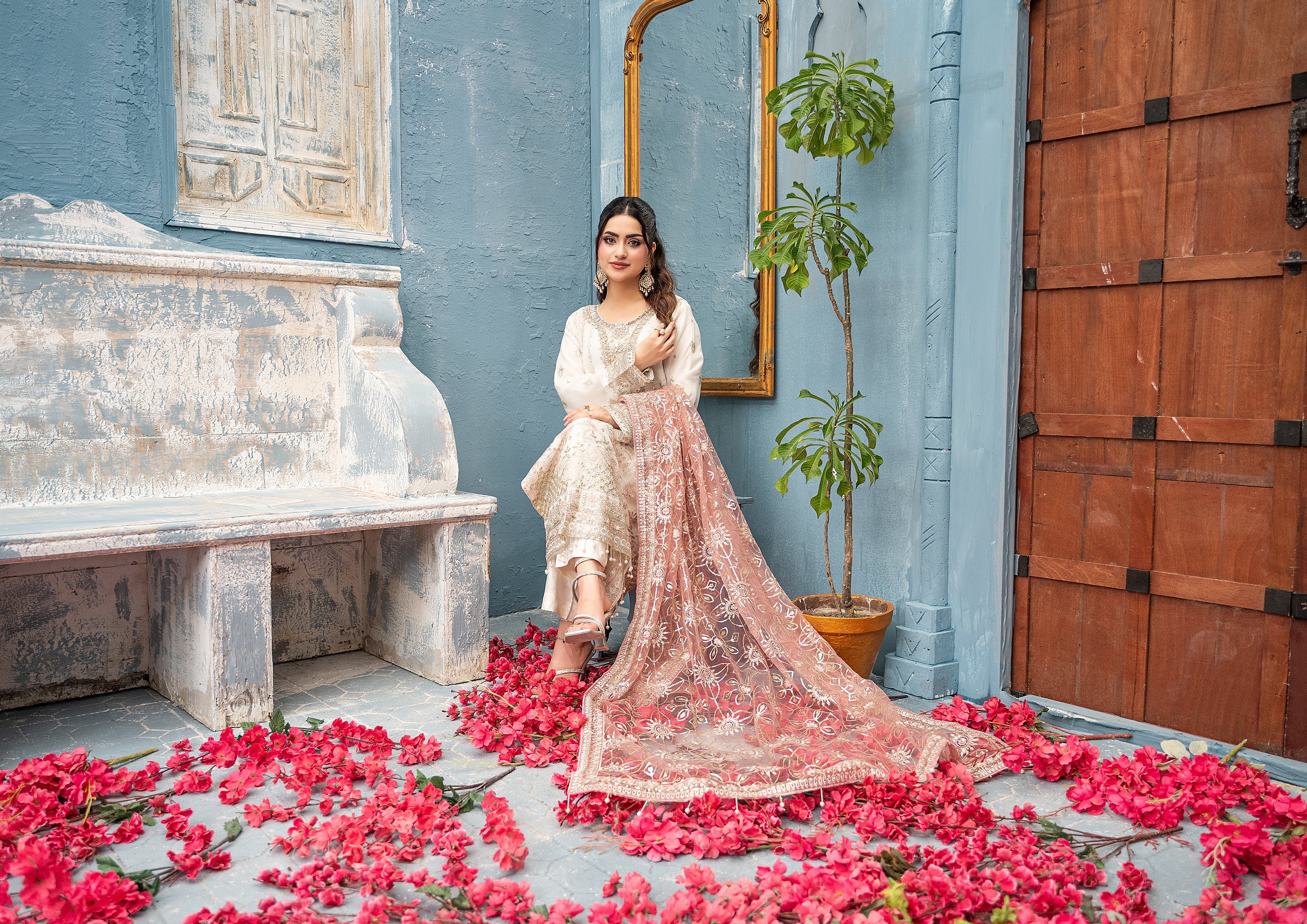 La-Amalia BN-1059 - 3 Piece Semi-Stitched Fancy Heavy Embroidered - Bint-e-Noor