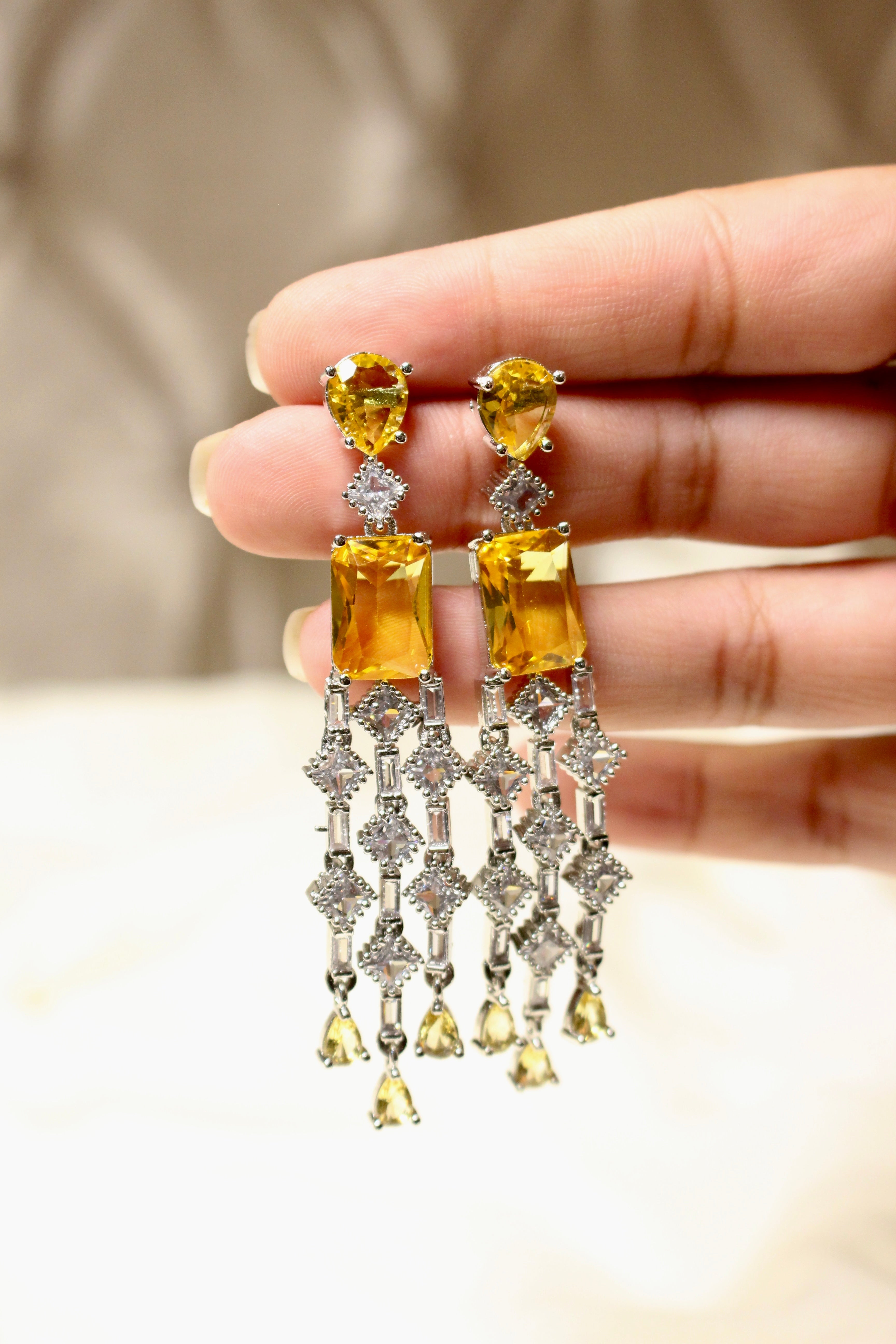 Sparkling Chandelier - Aloro Jewels