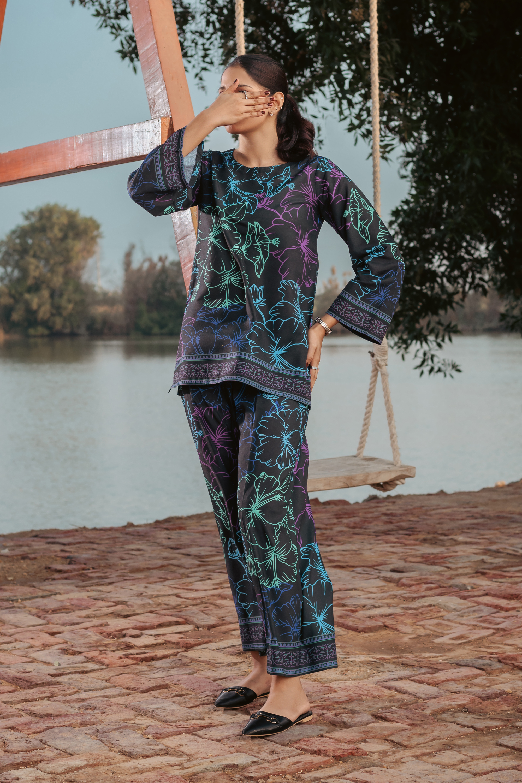 Lyra - Tasneem Shamim