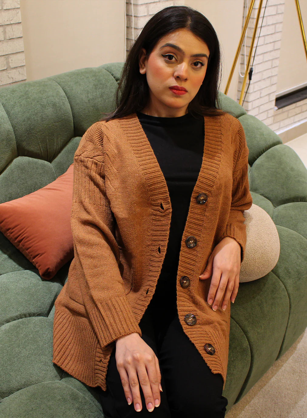 V Neck Vintage Cardigan - Velora