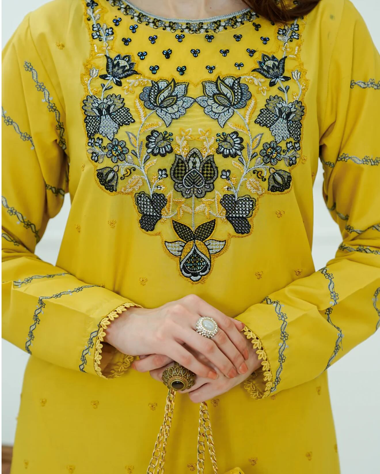 Shamsa 2 PCs Embroidered - Tawakal Closet