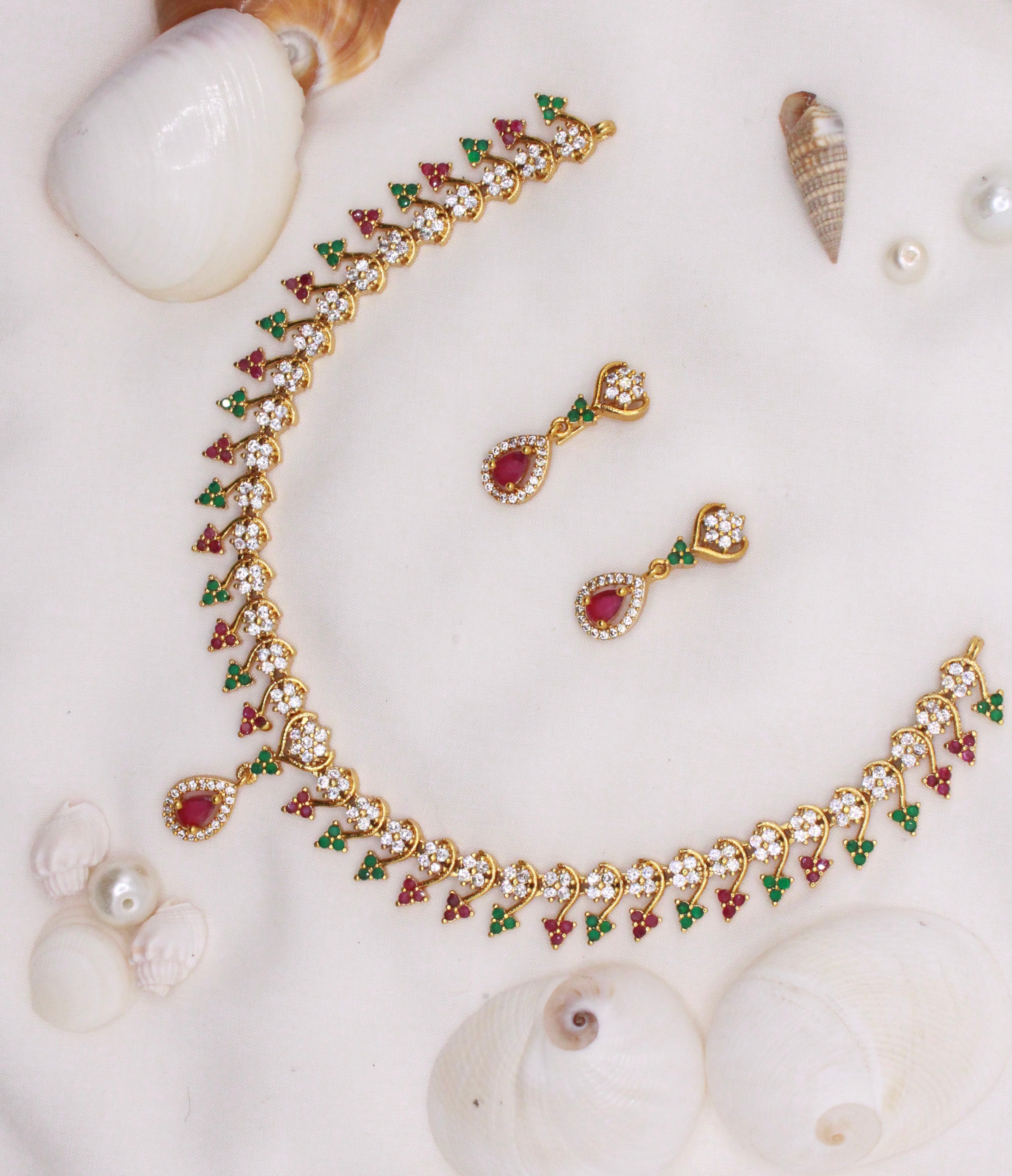 Diamond Designer Green Set - Aloro Jewels