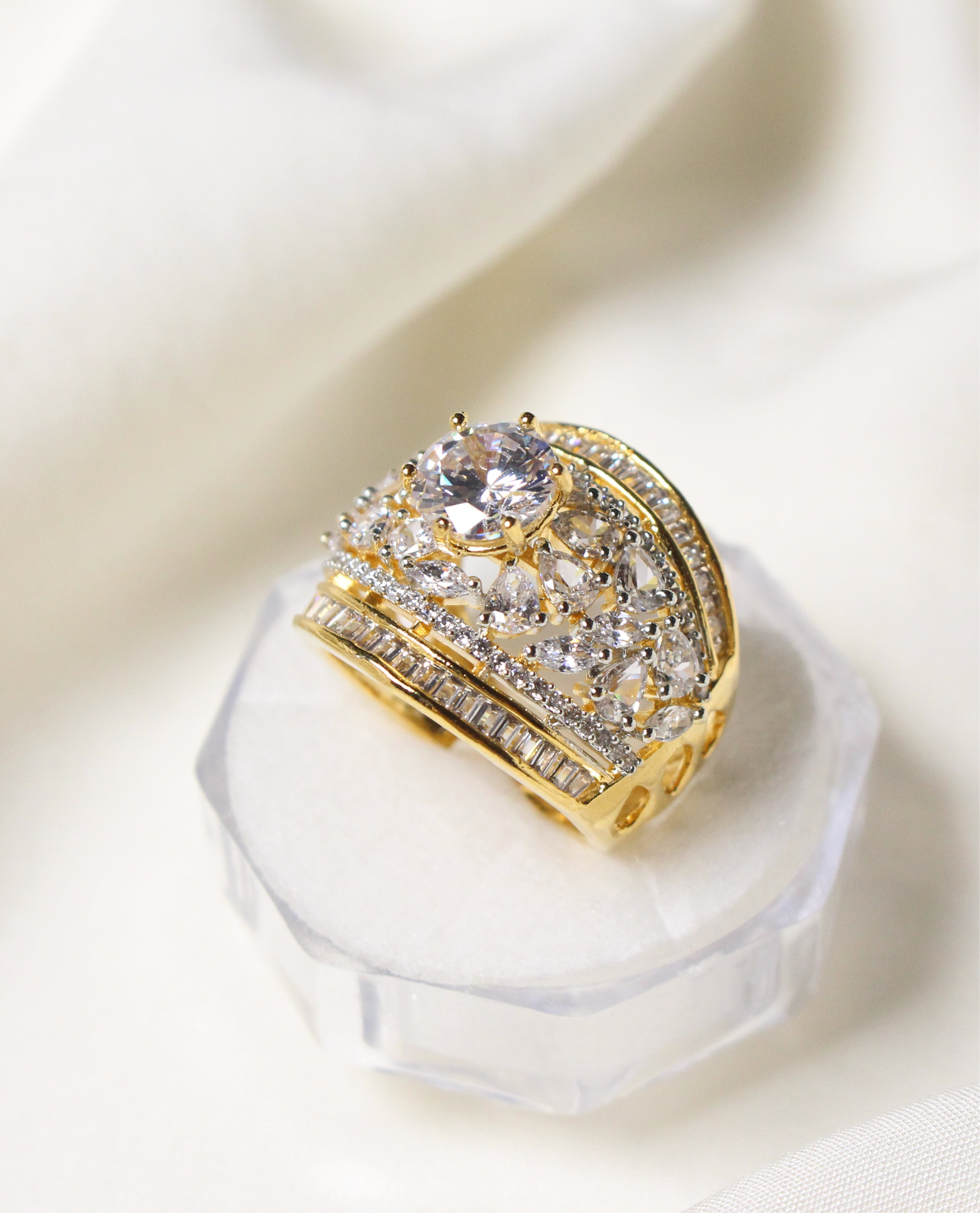 Tiara - Aloro Jewels