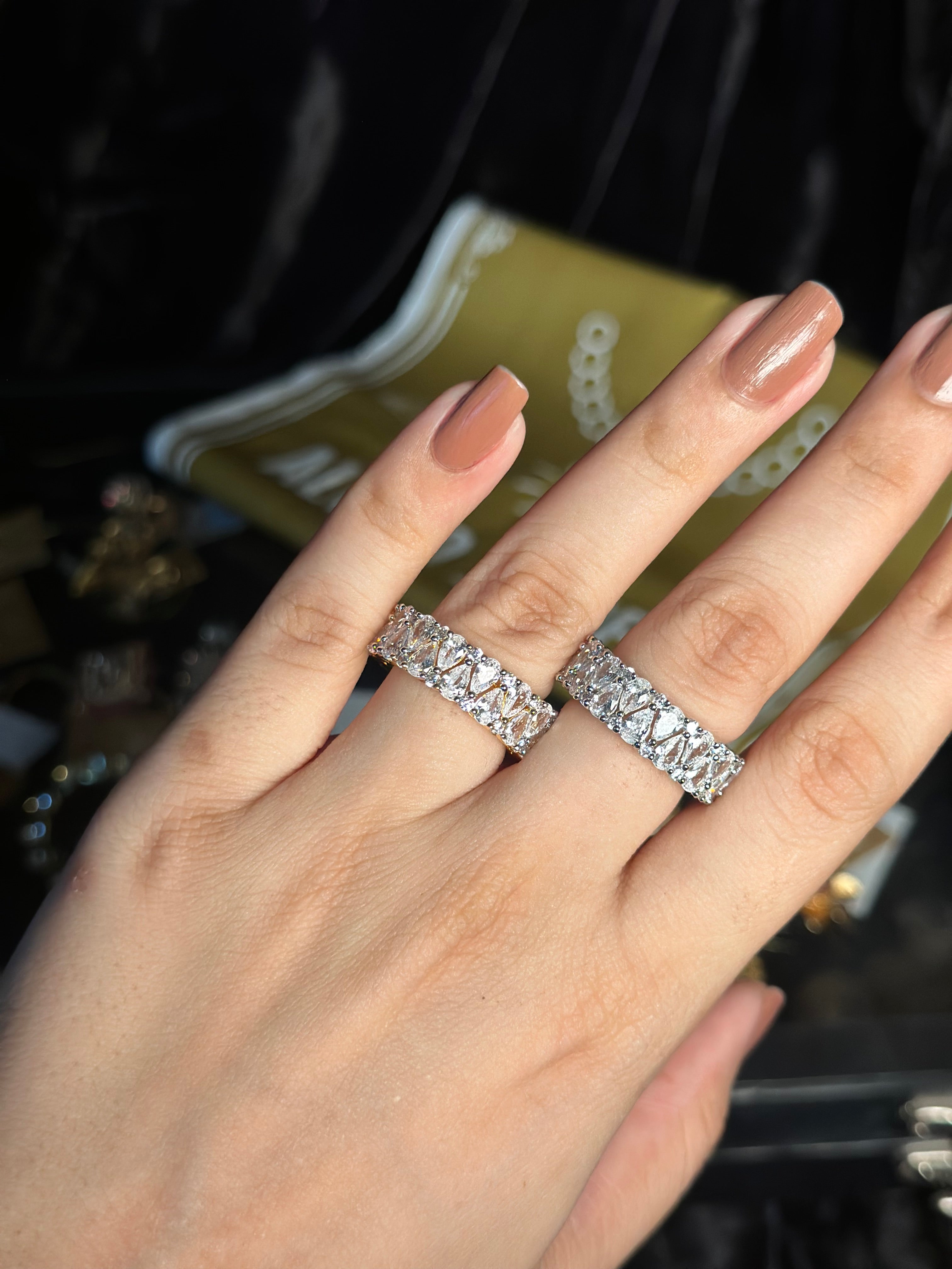 Sparkling Band Ring - Aloro Jewels