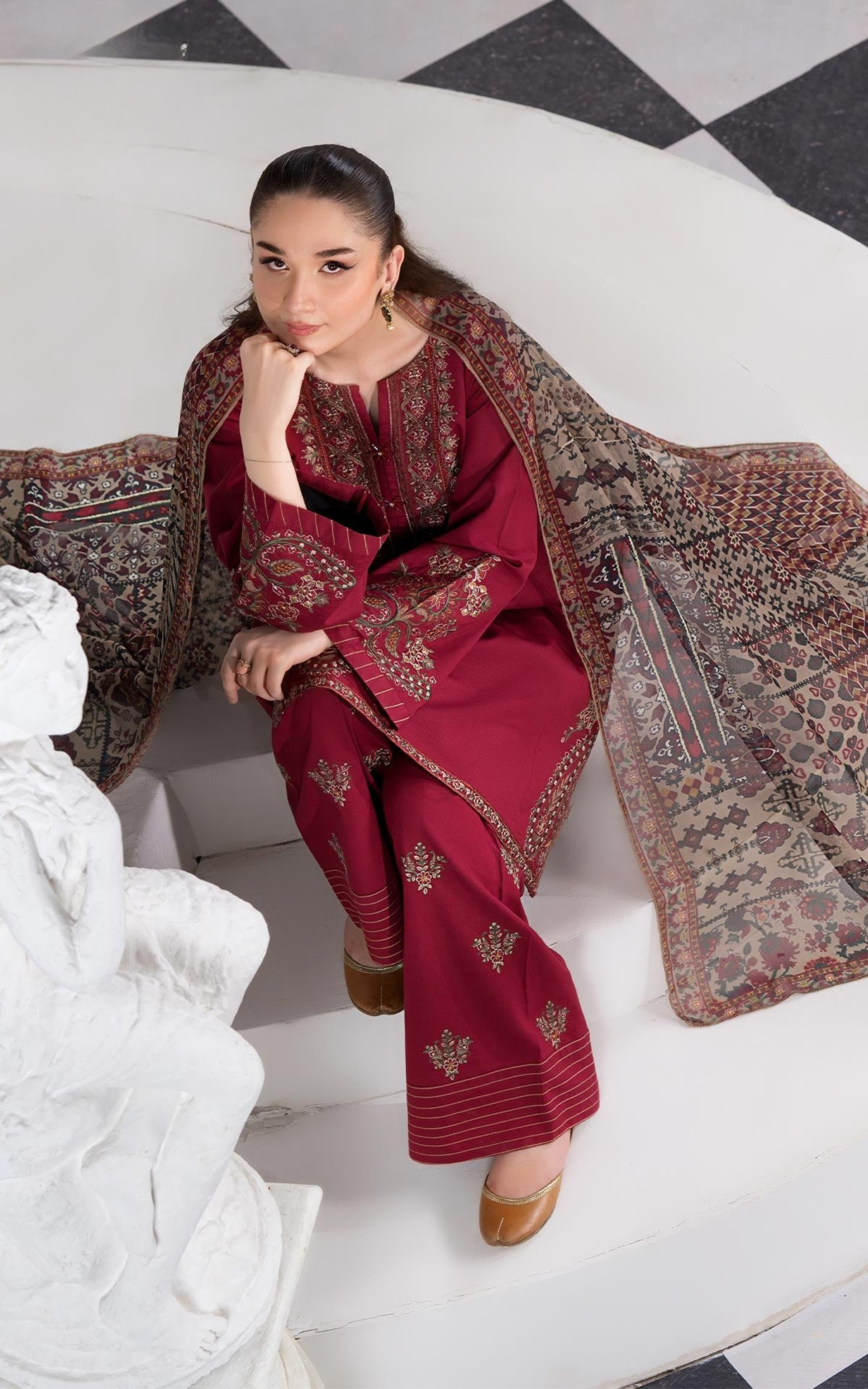 Abira Embrodery 3pcs Farshi Shalwar Set - Tawakal Closet