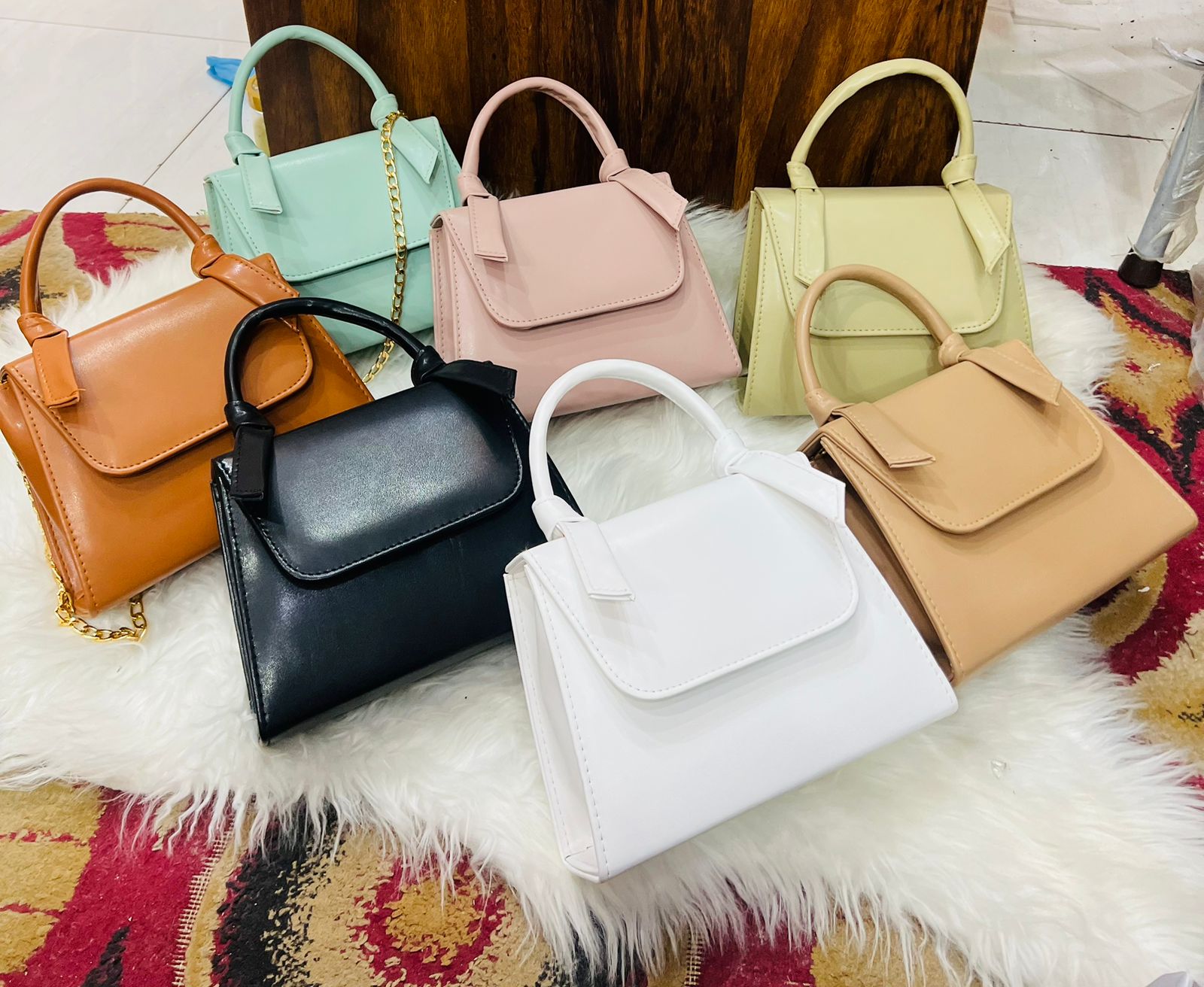 Velora Crossbody Bag - Bellabags
