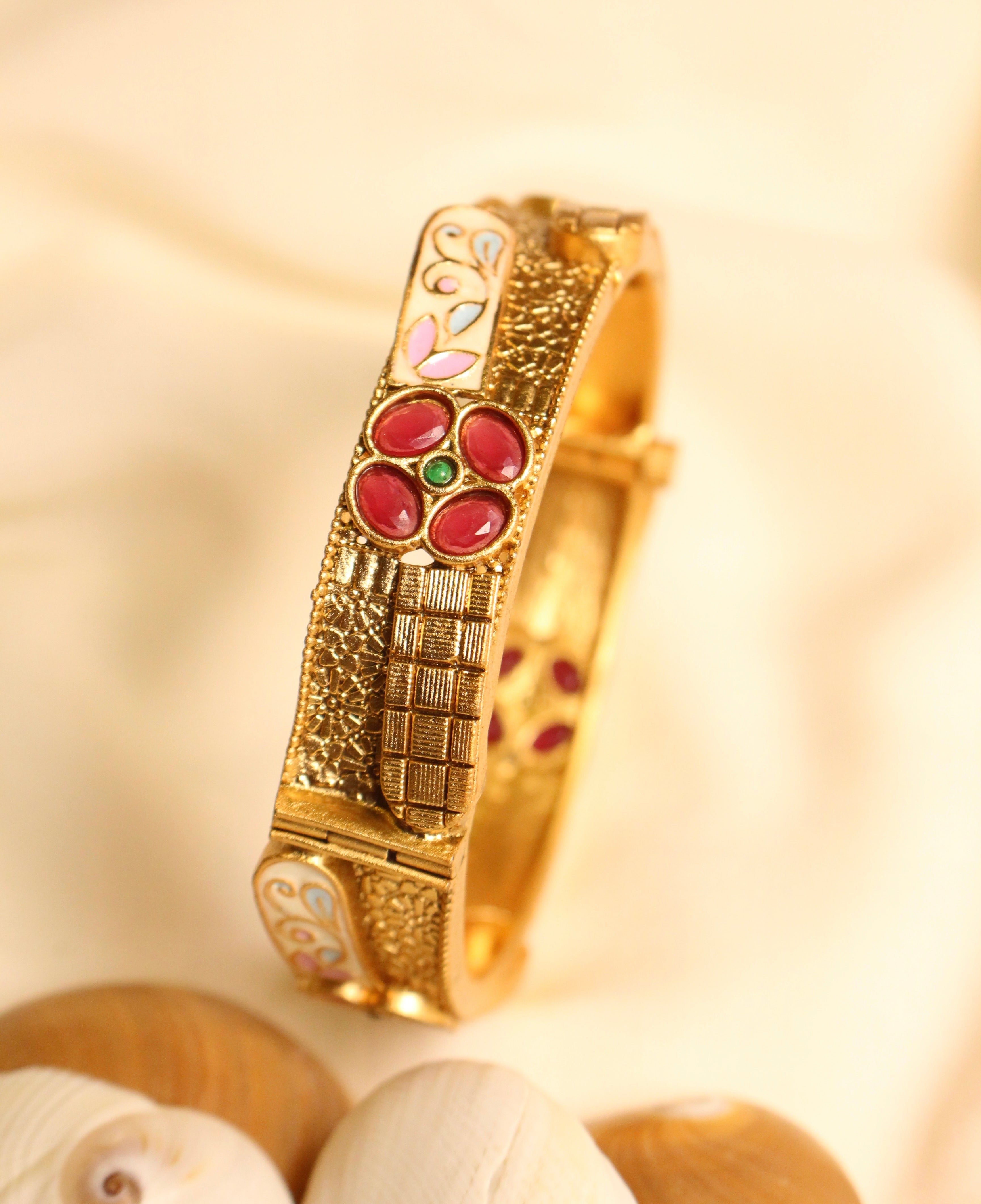 Heritage 39 - Aloro Jewels
