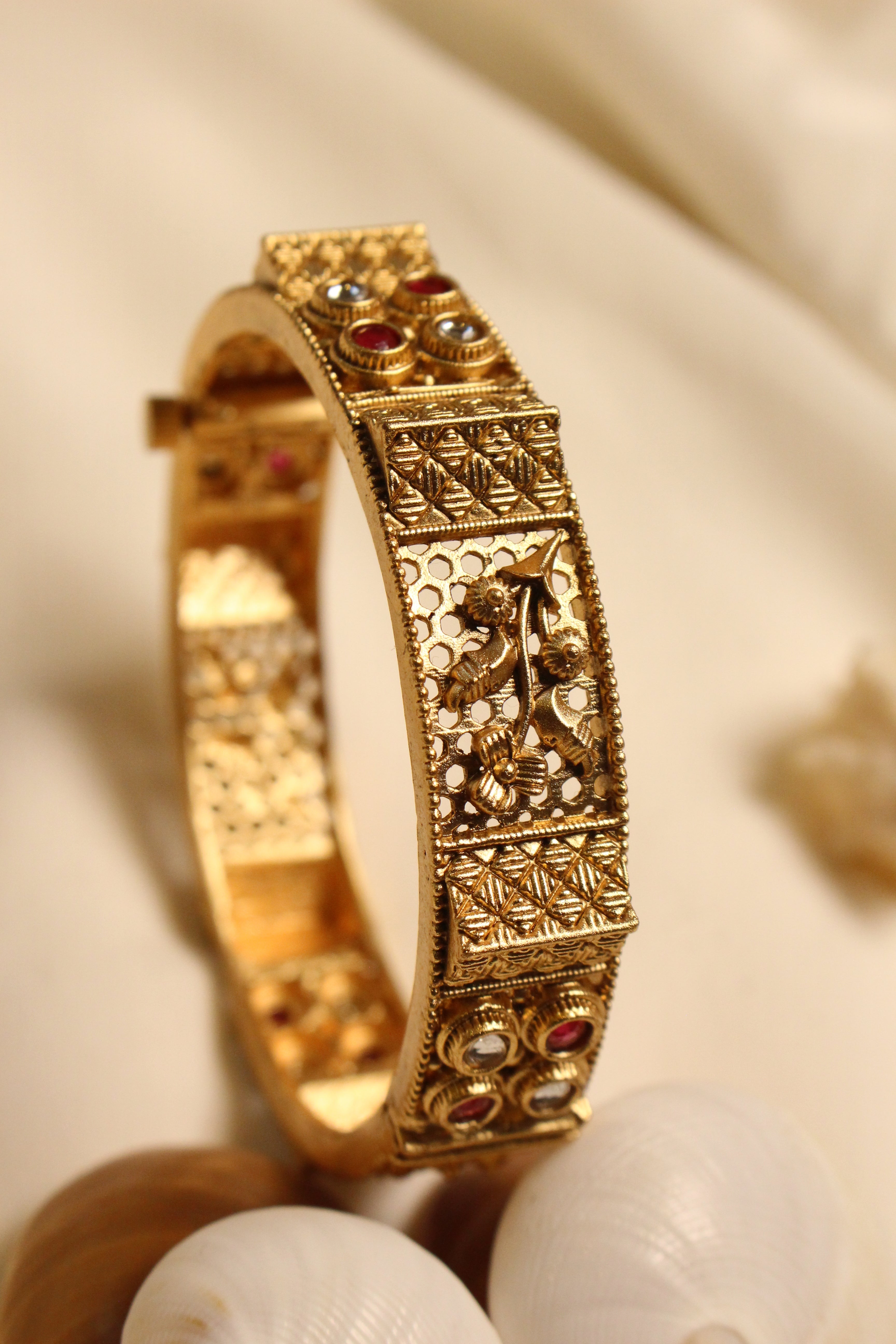 Heritage 24 - Aloro Jewels