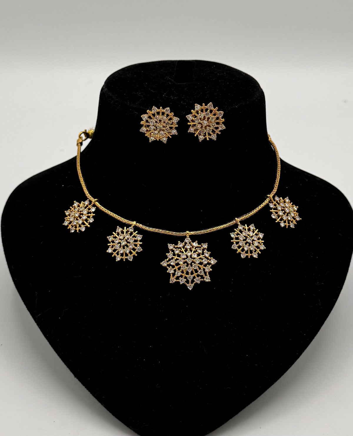 Khushboo Gold Plated Diamond Necklace - Aloro Jewels