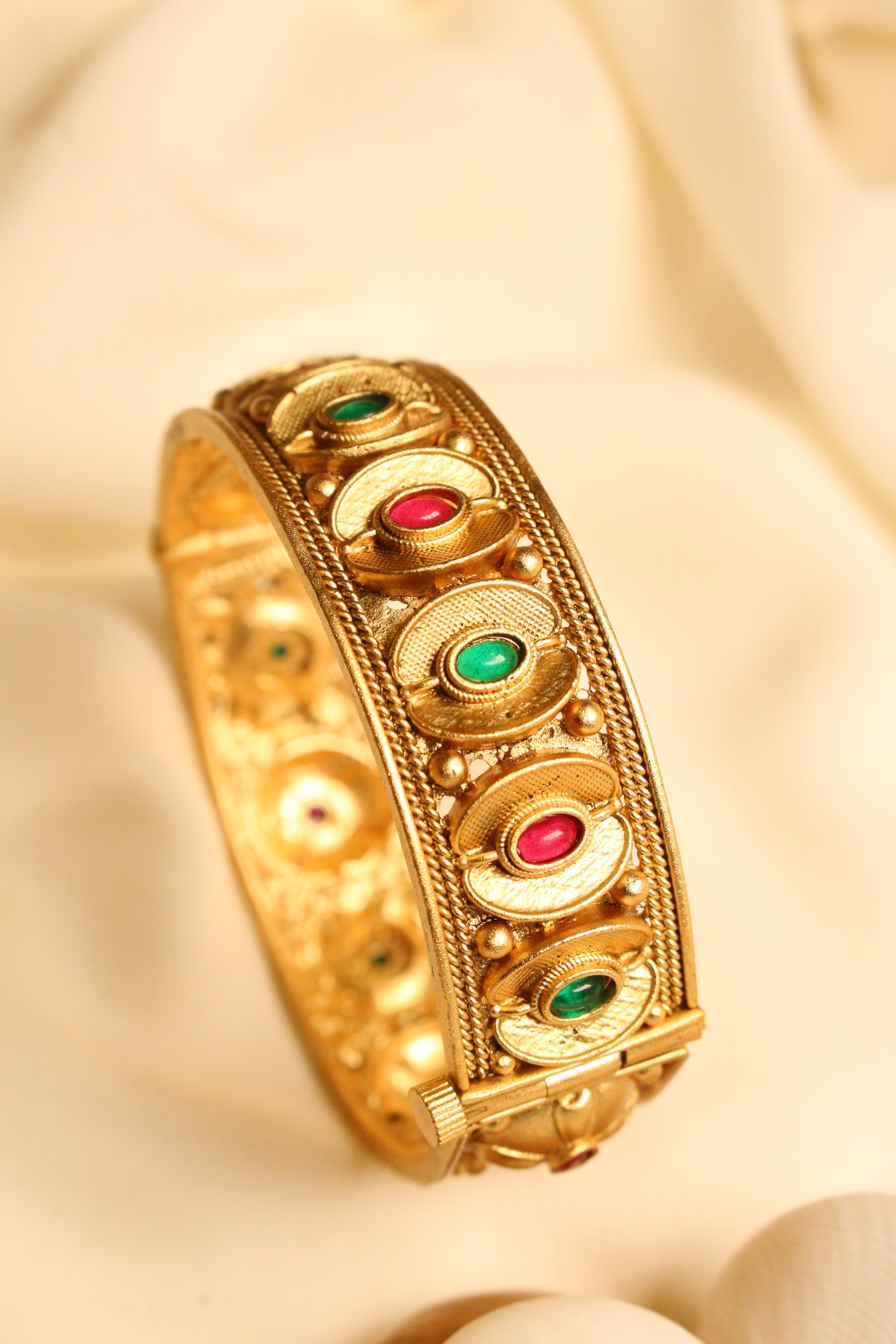 Heritage 52 - Aloro Jewels