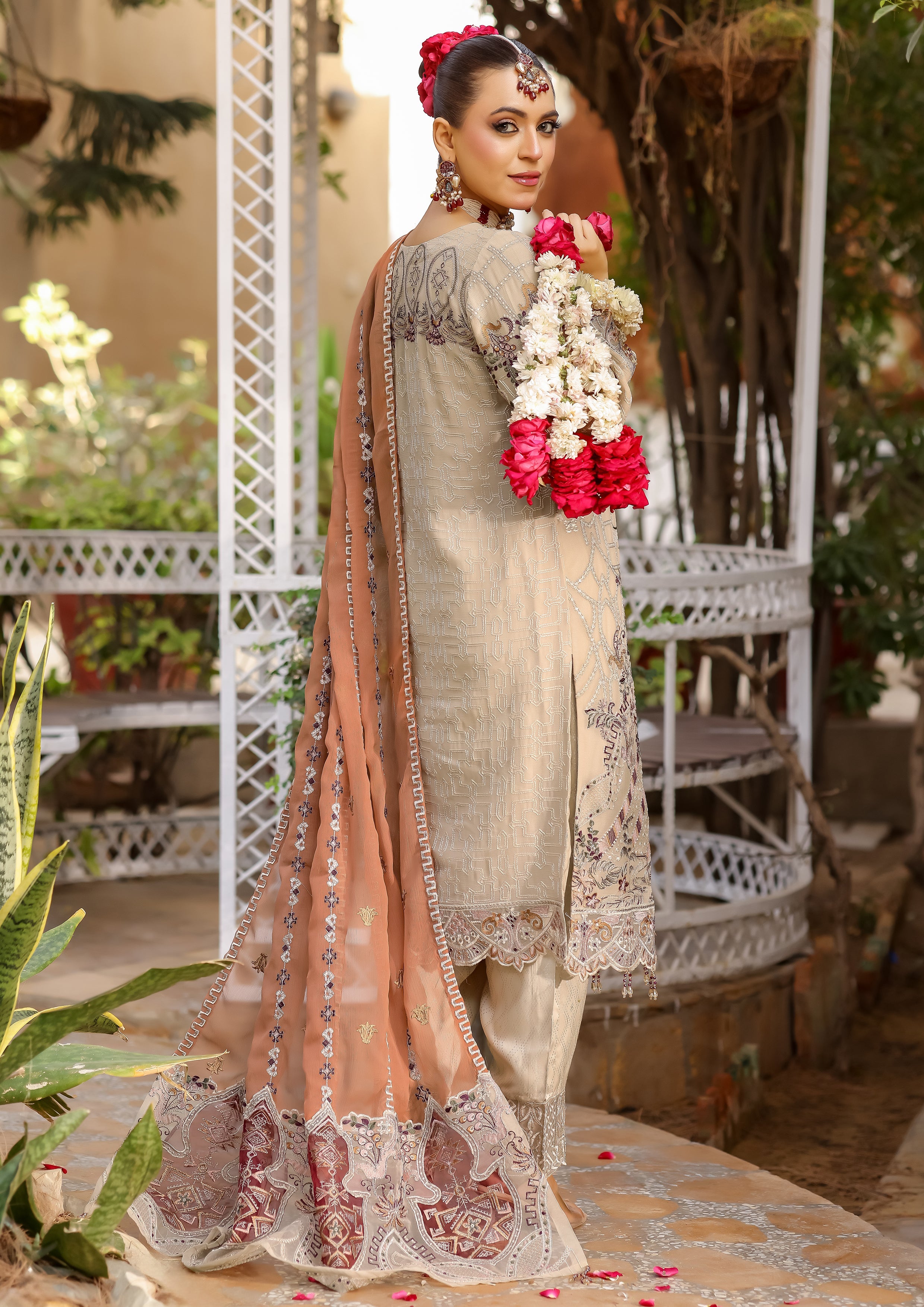 Elva BN-1011 - 3 Piece Stitched Fancy Heavy Embroidered - Bint-e-Noor