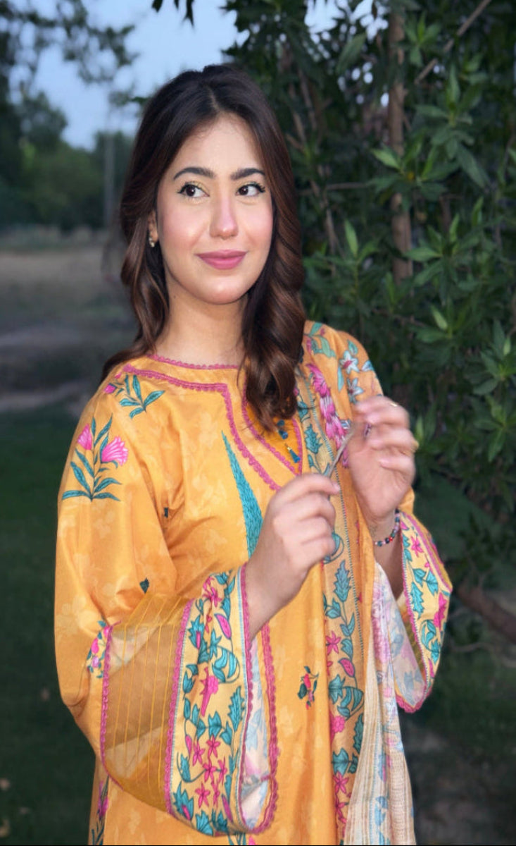 Zarqa Gul - Stitched 3 Pcs - Kala Jora