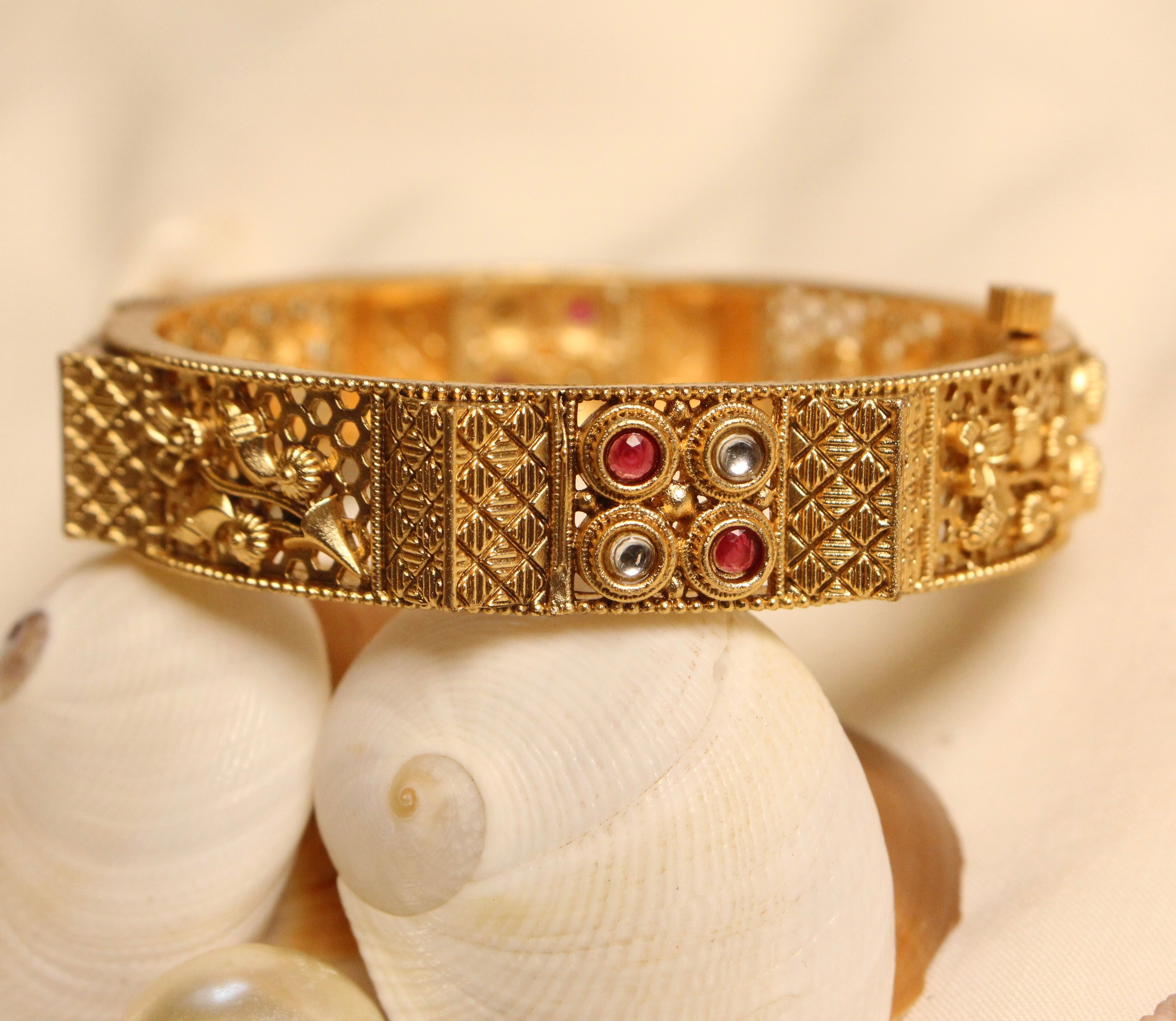 Heritage 24 - Aloro Jewels