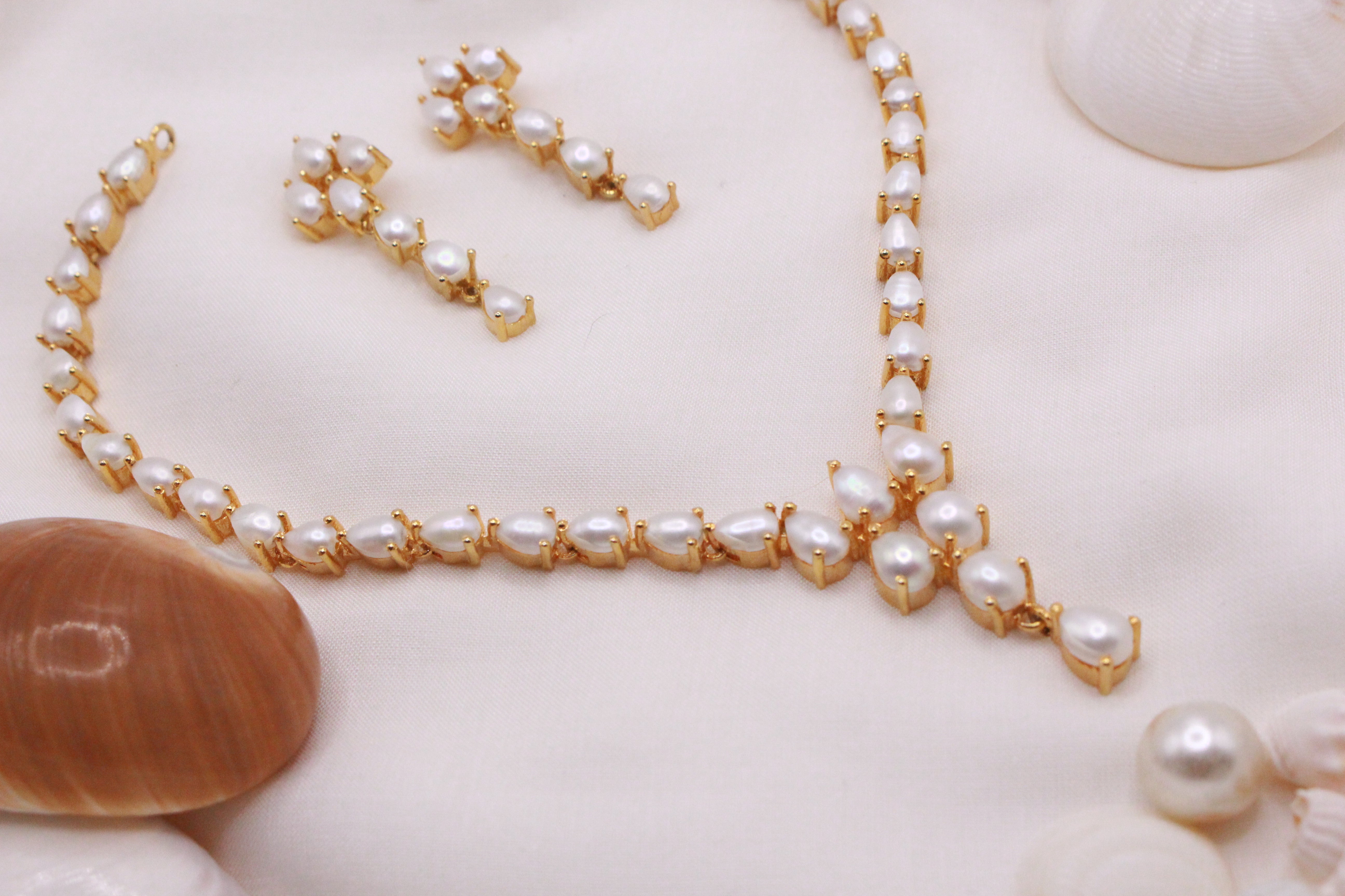 Pearl Necklace - Aloro Jewels