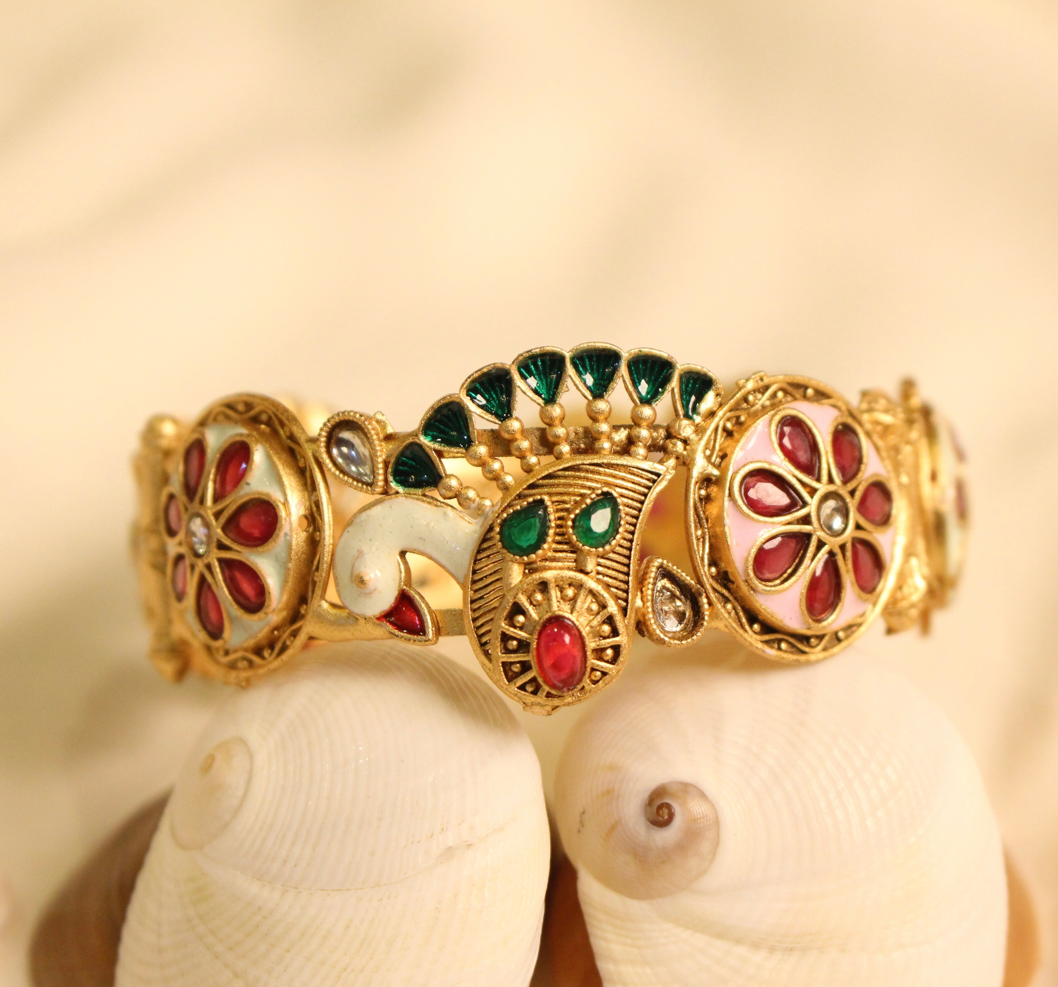 Heritage 74 - Aloro Jewels