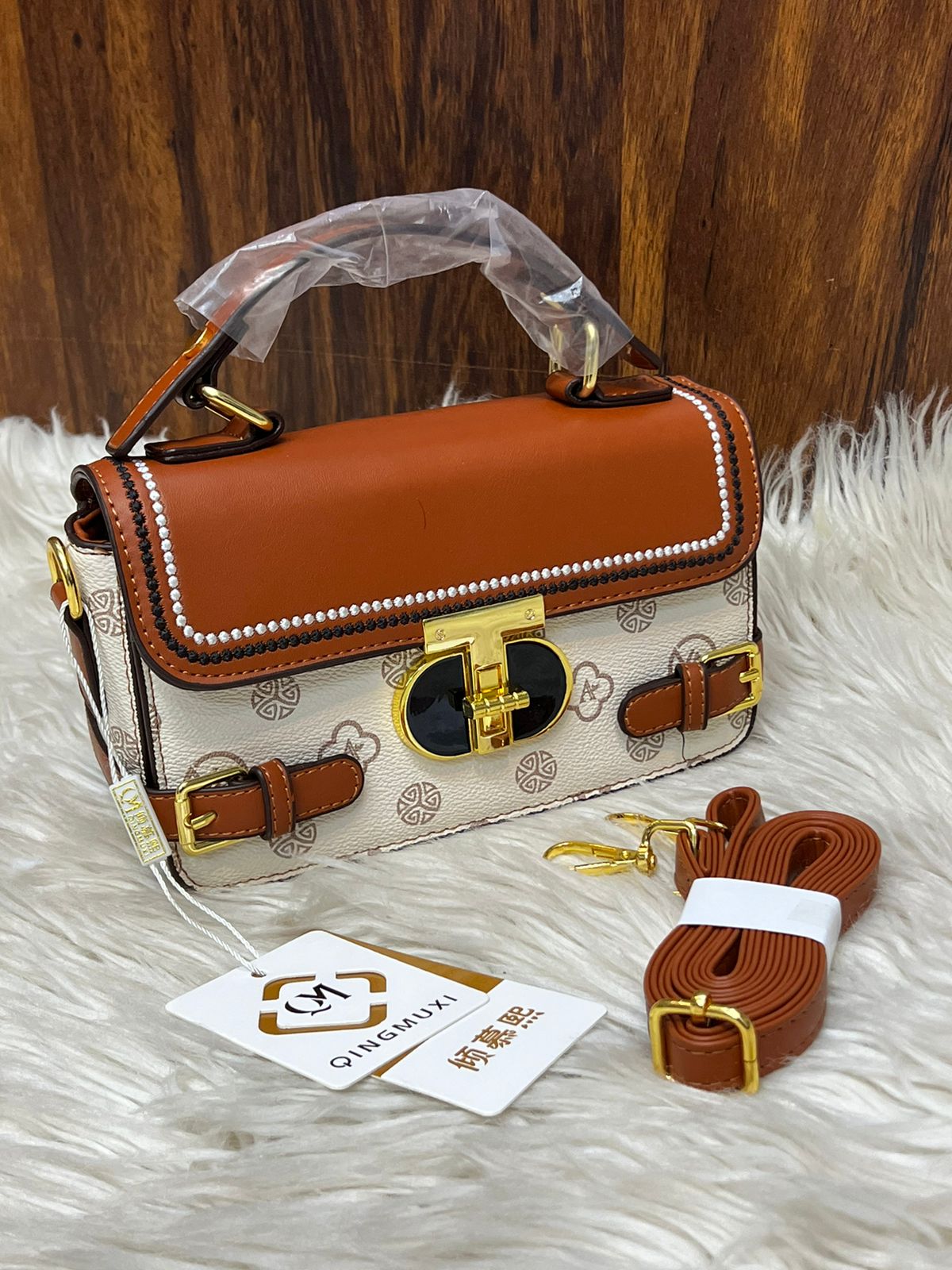 Lavish Crossbody - Baggage